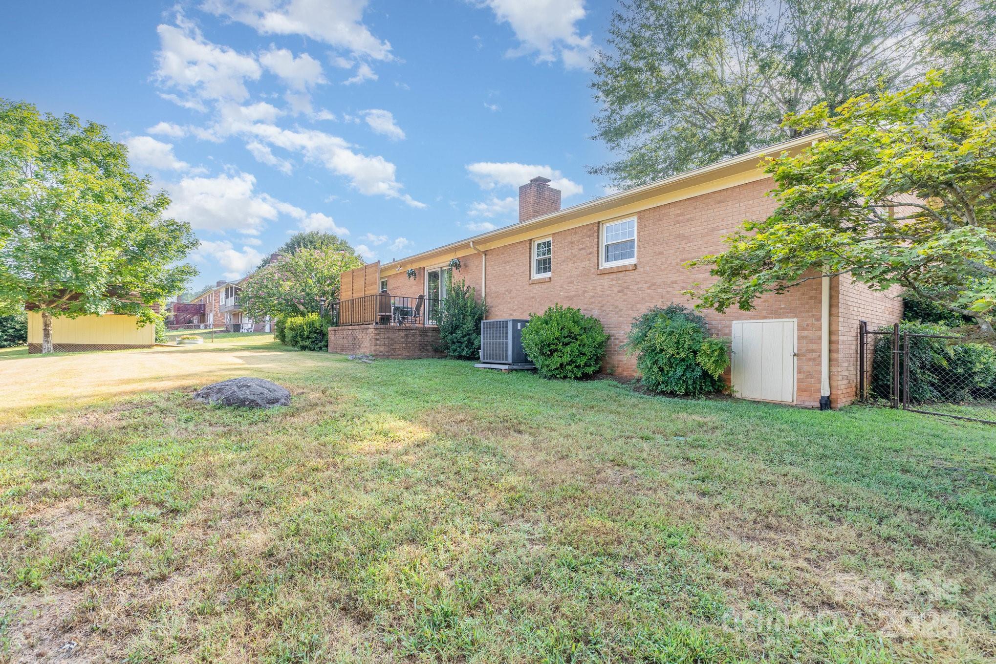 1218 Westwood Drive