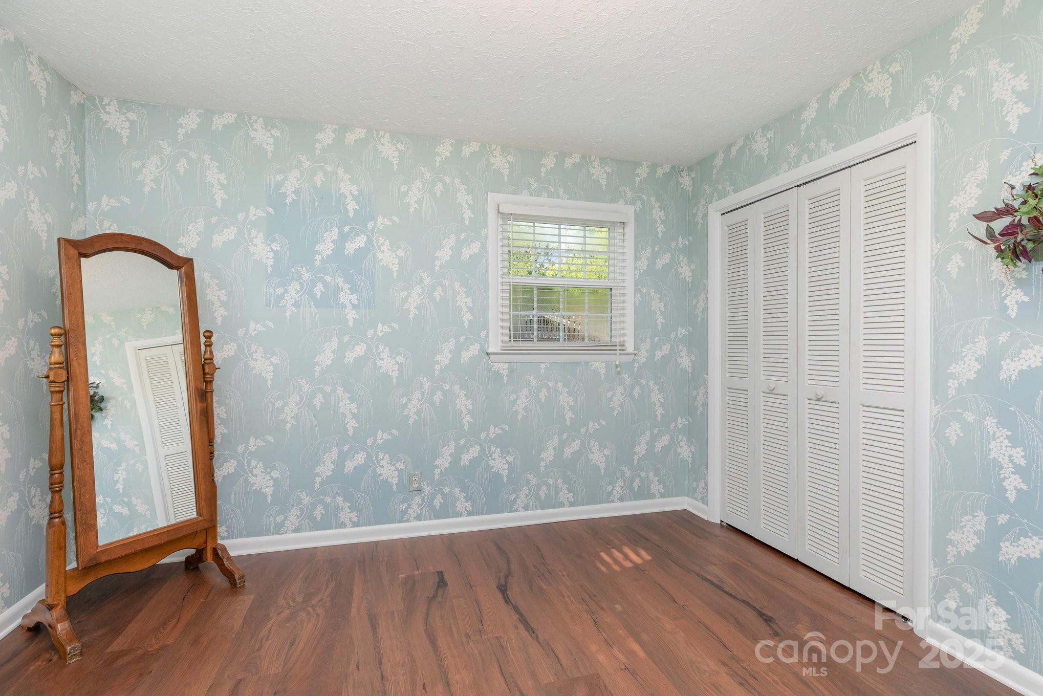 1218 Westwood Drive