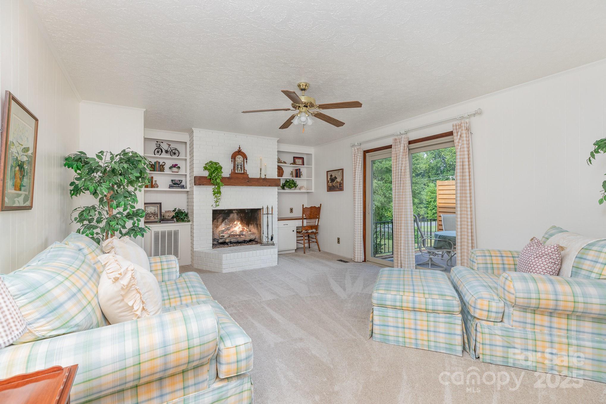 1218 Westwood Drive