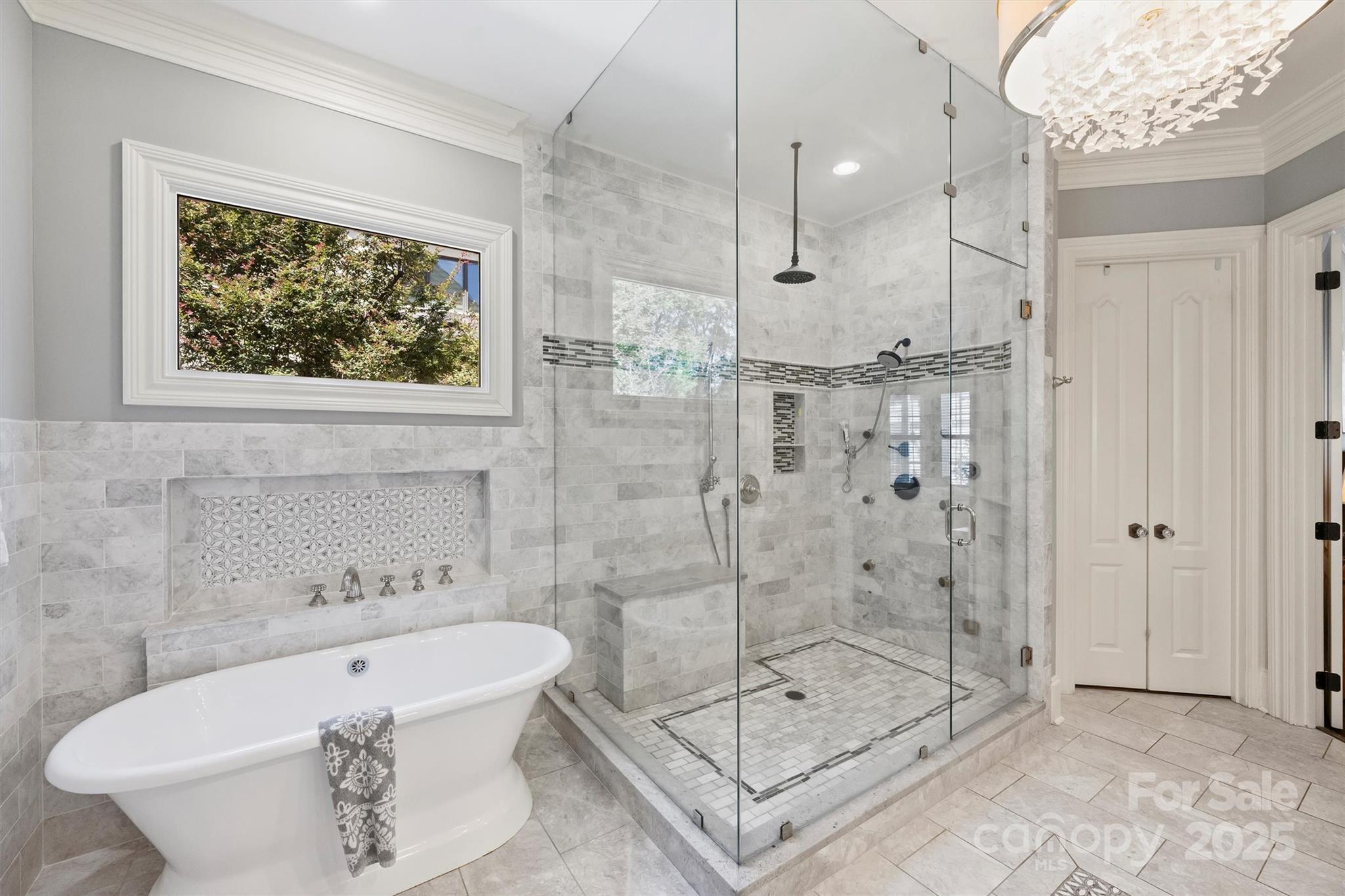 1869 Queens Road W