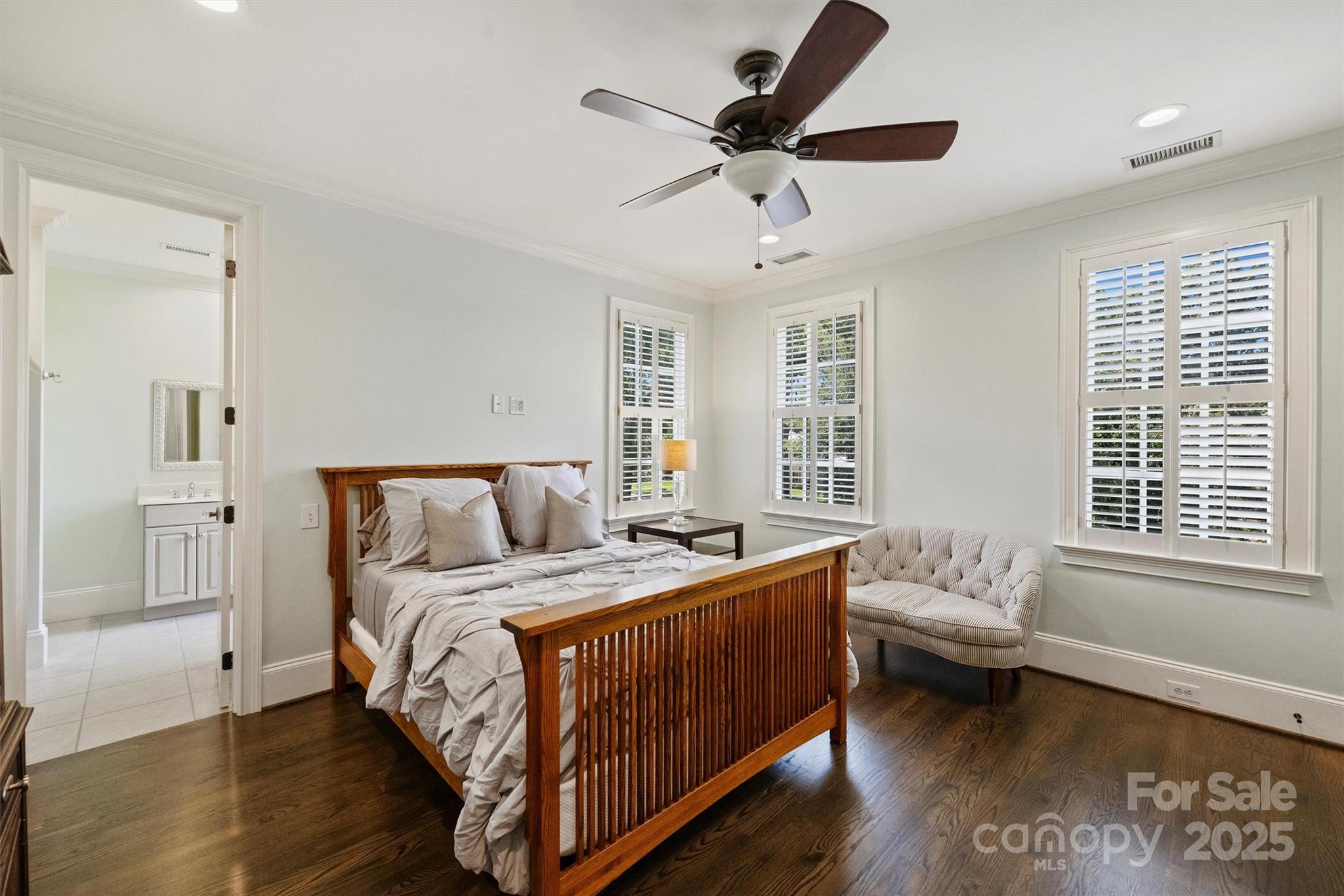 1869 Queens Road W