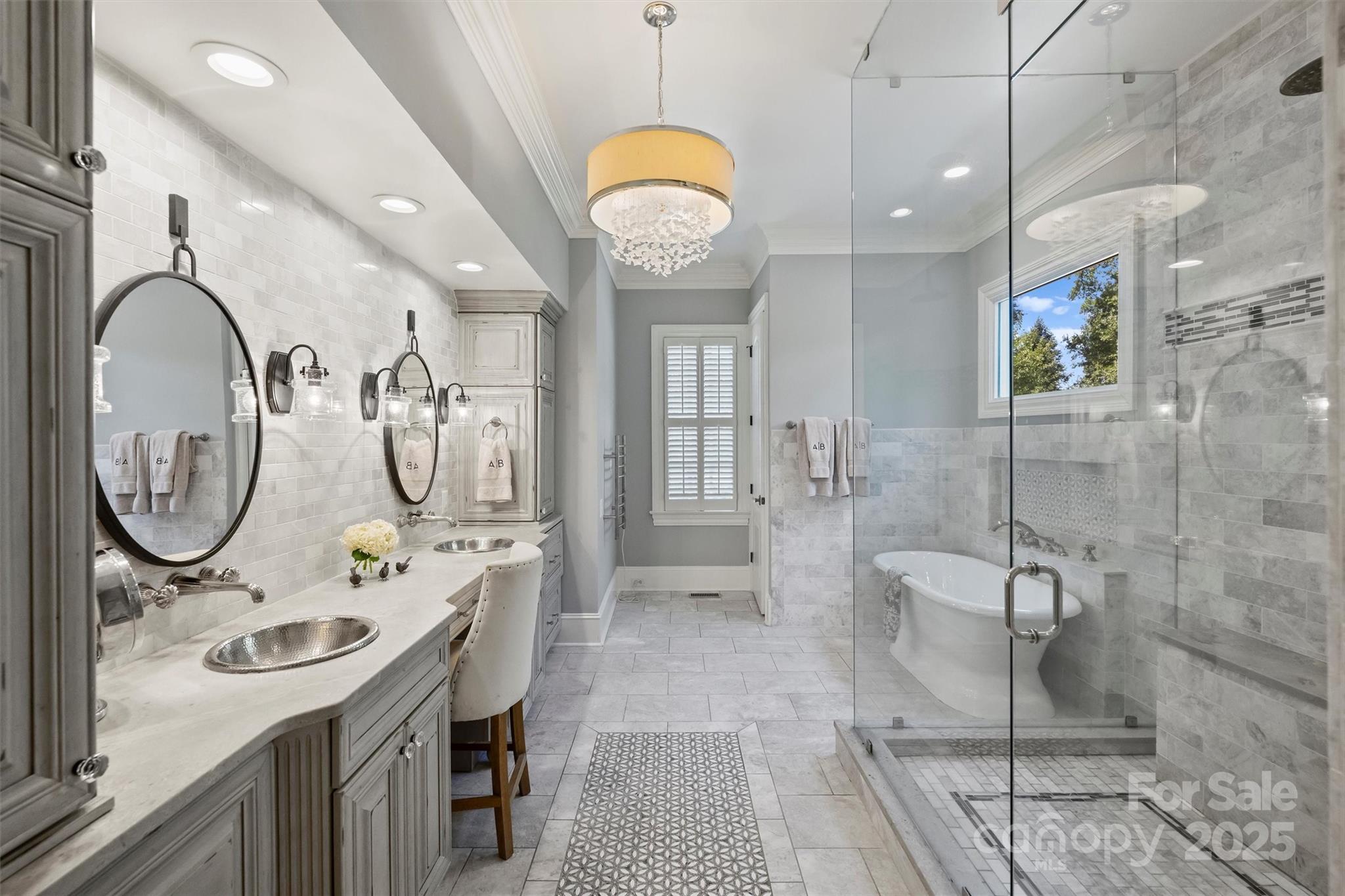 1869 Queens Road W