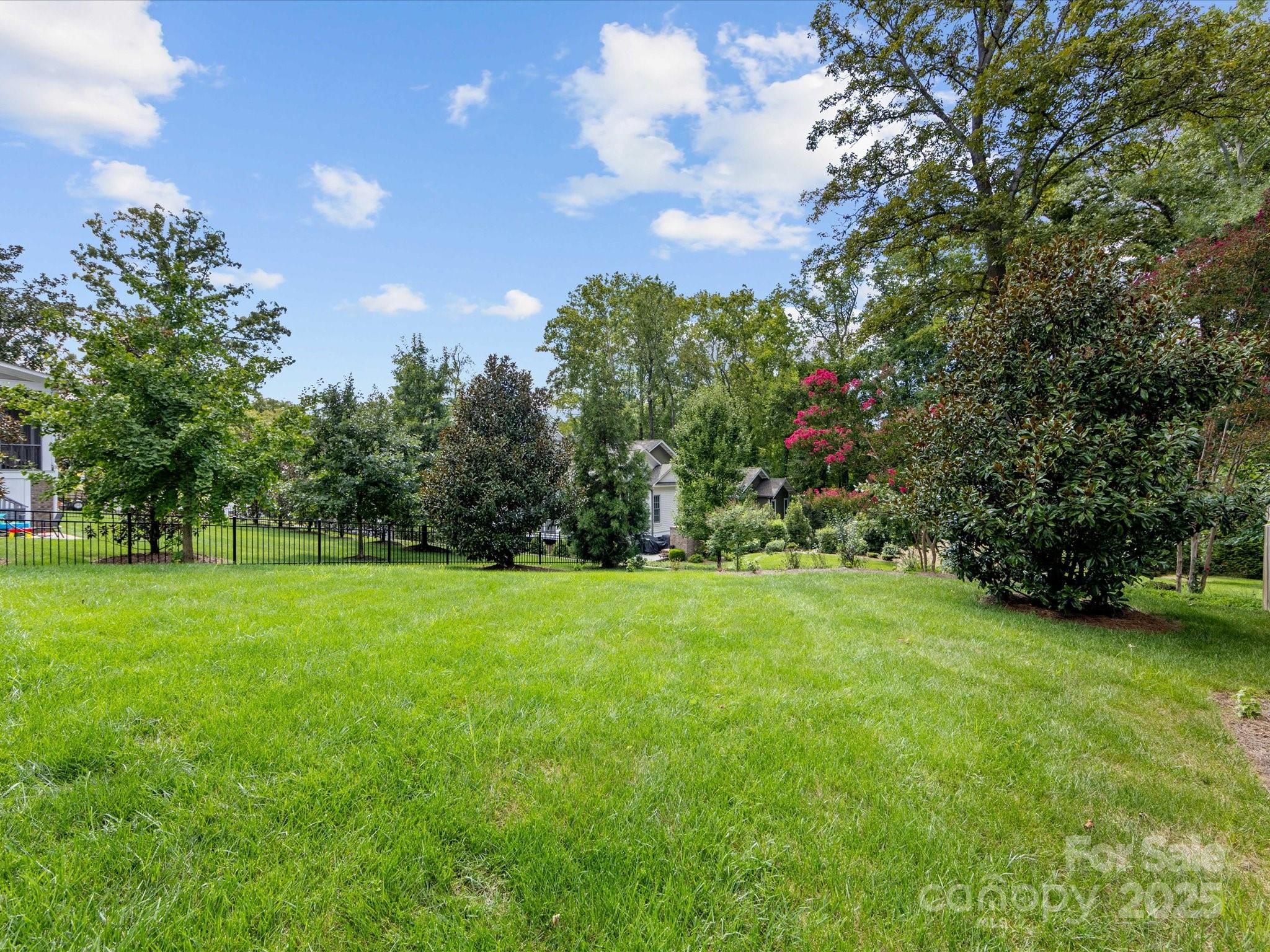 5713 Closeburn Road
