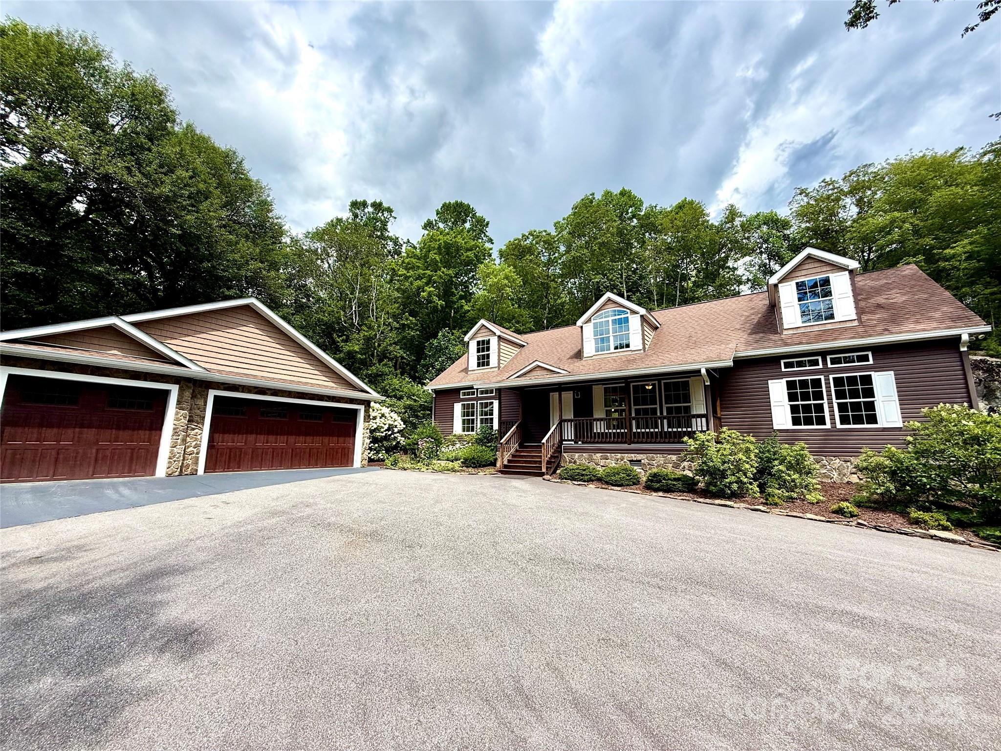 7230 Hideaway Lane
