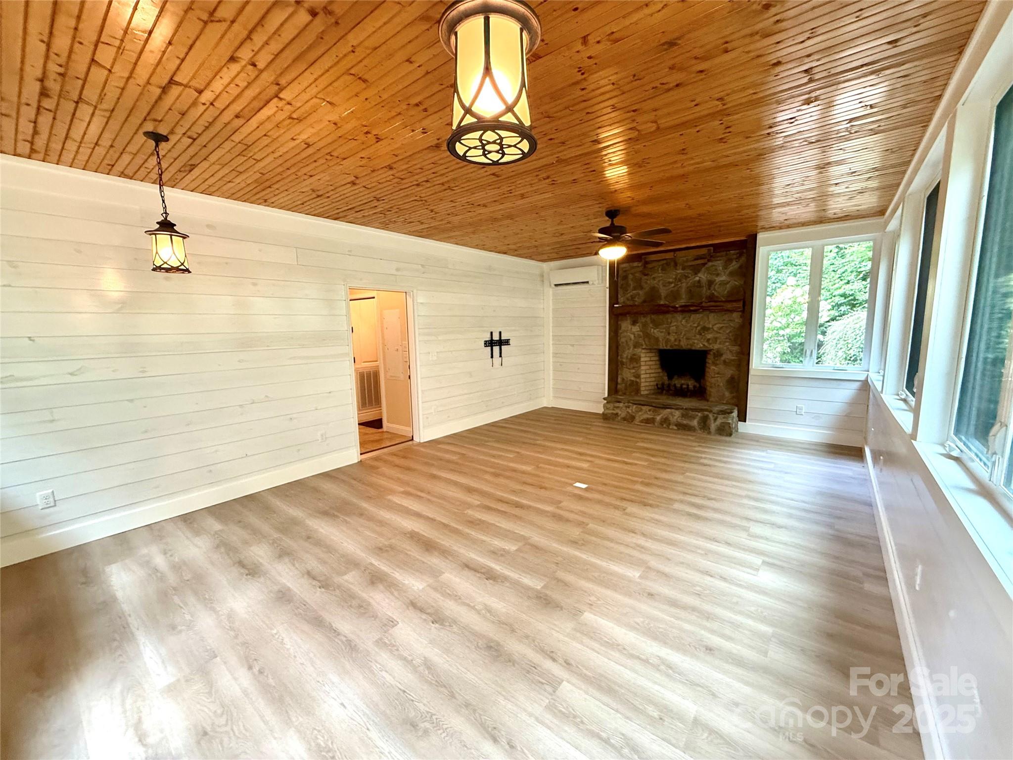 7230 Hideaway Lane