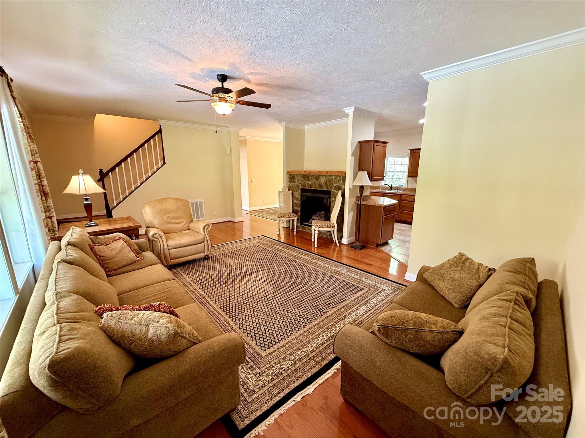 7230 Hideaway Lane
