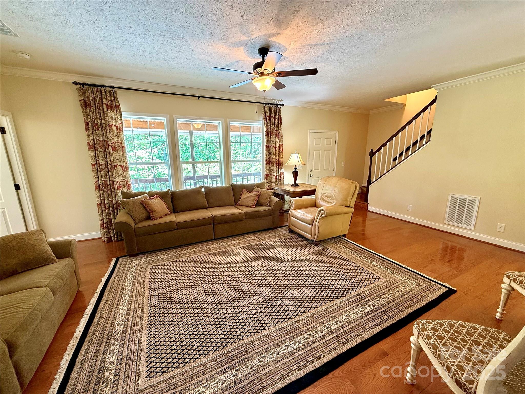 7230 Hideaway Lane
