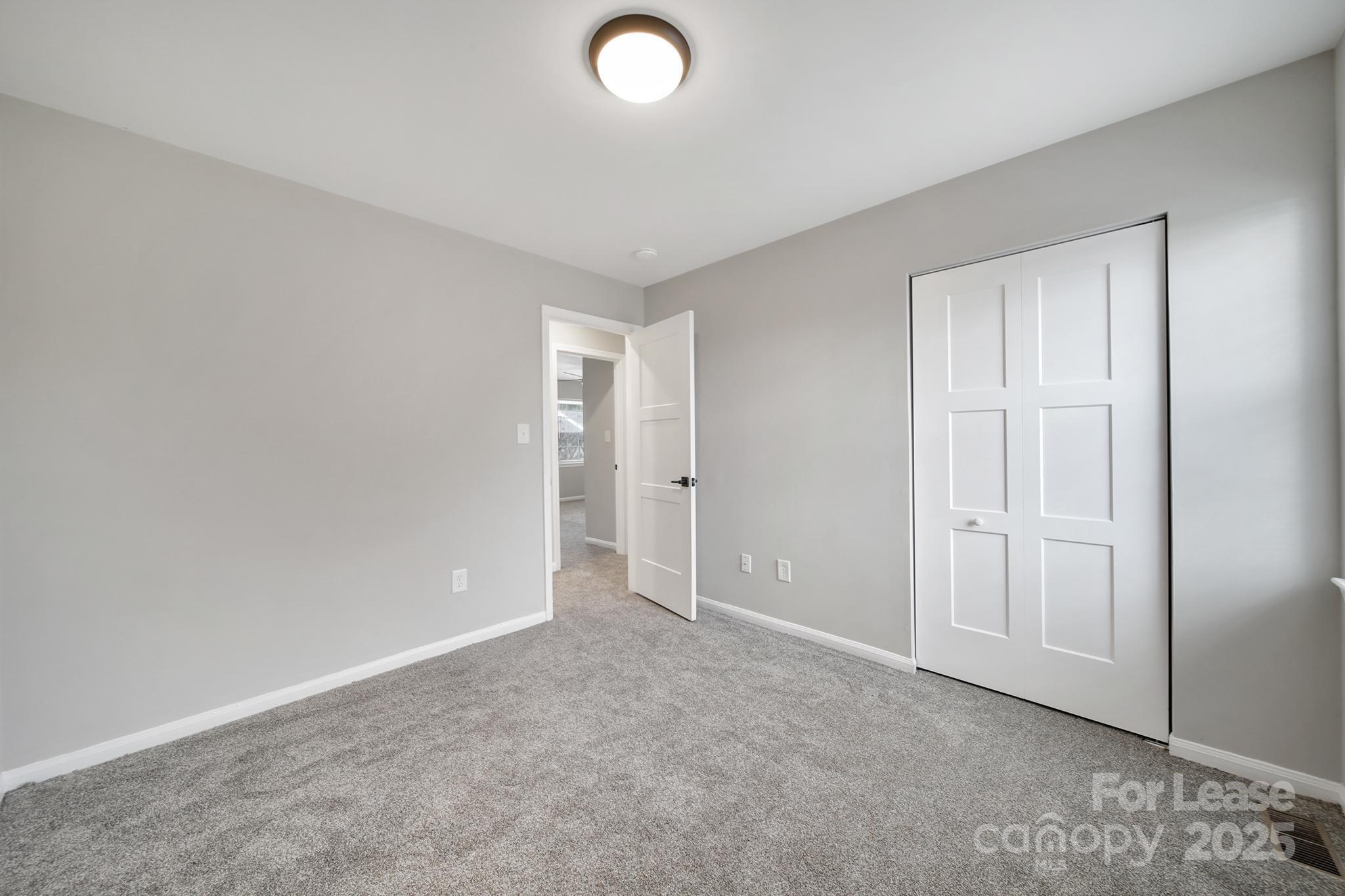 8914 Hunter Ridge Drive