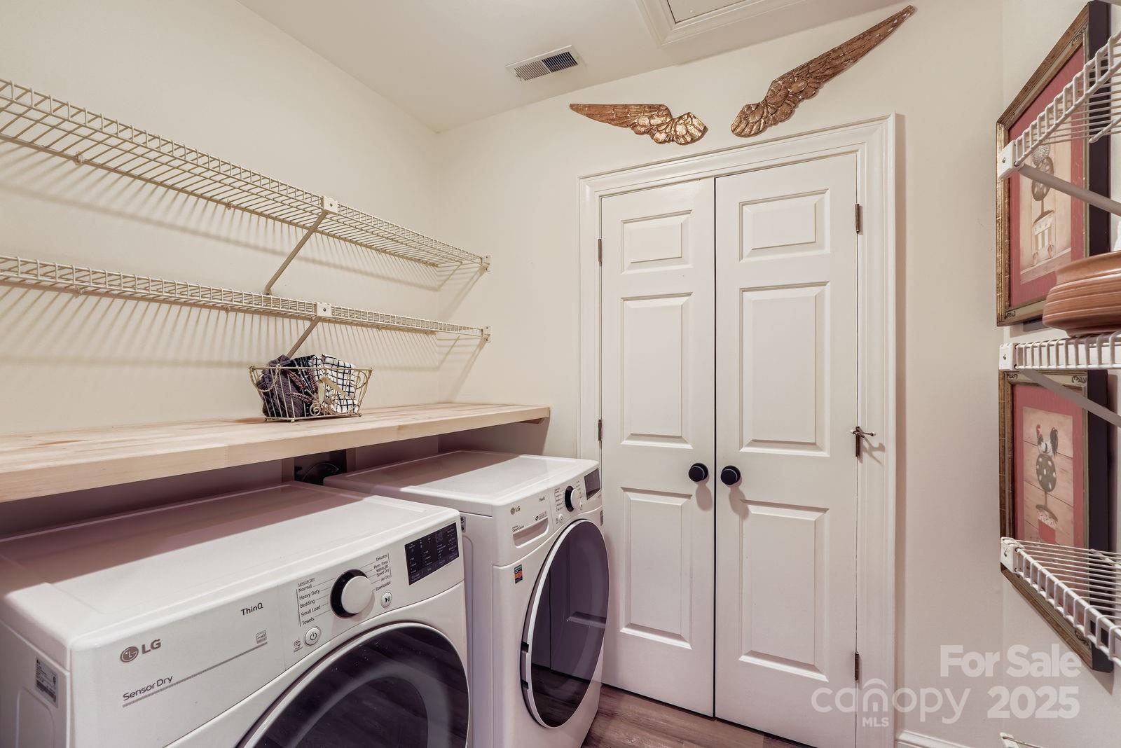 2220 Roswell Avenue Unit: F