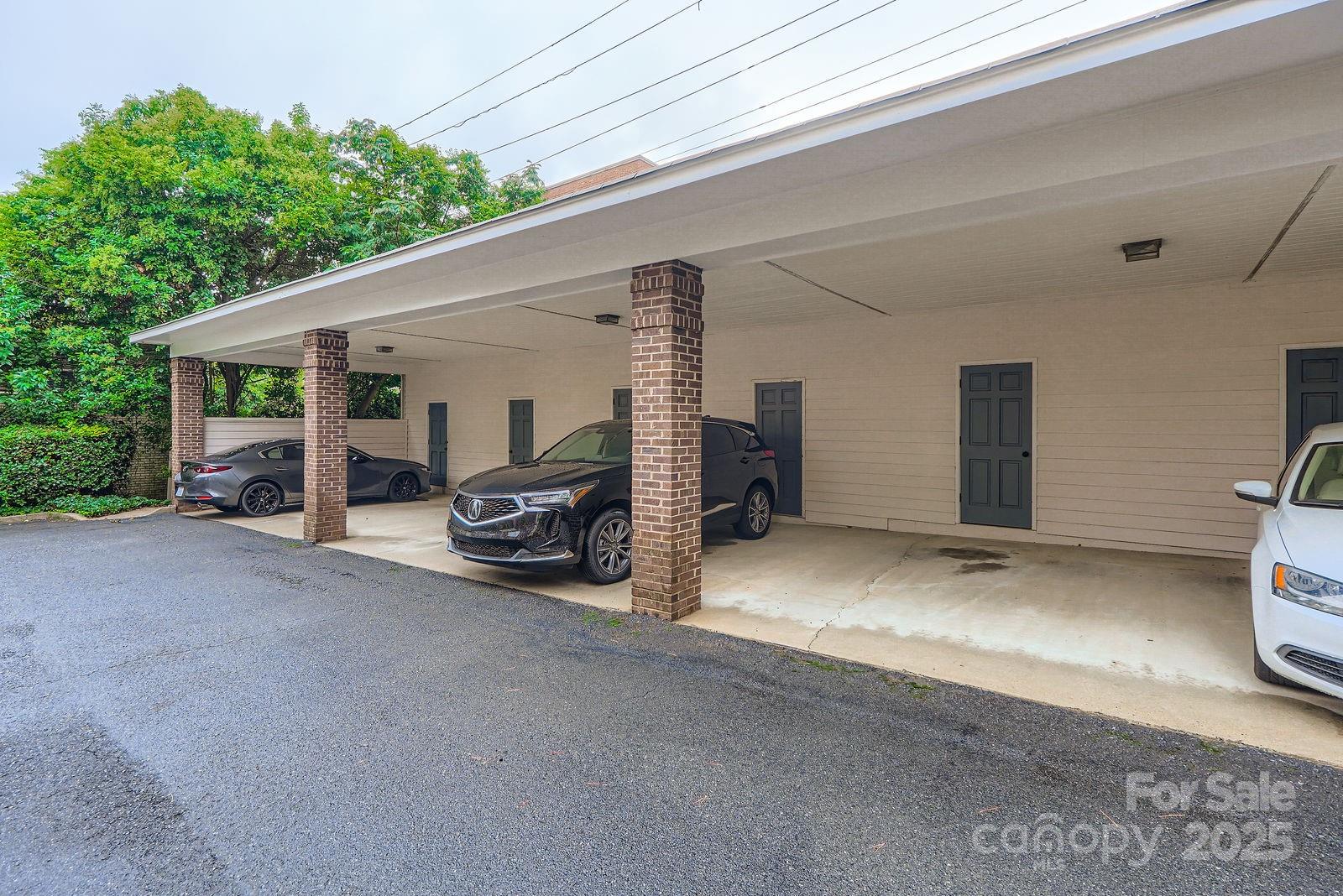 2220 Roswell Avenue Unit: F