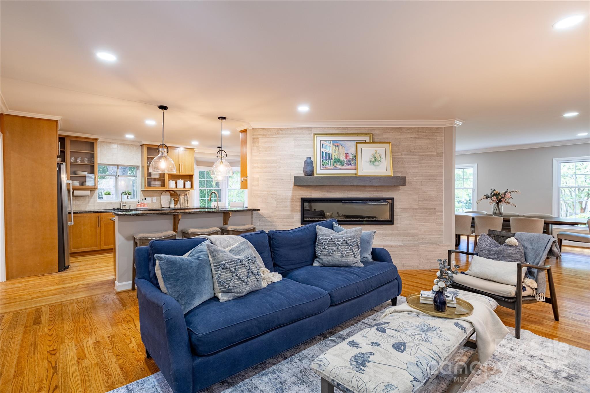 4401 Town And Country Drive