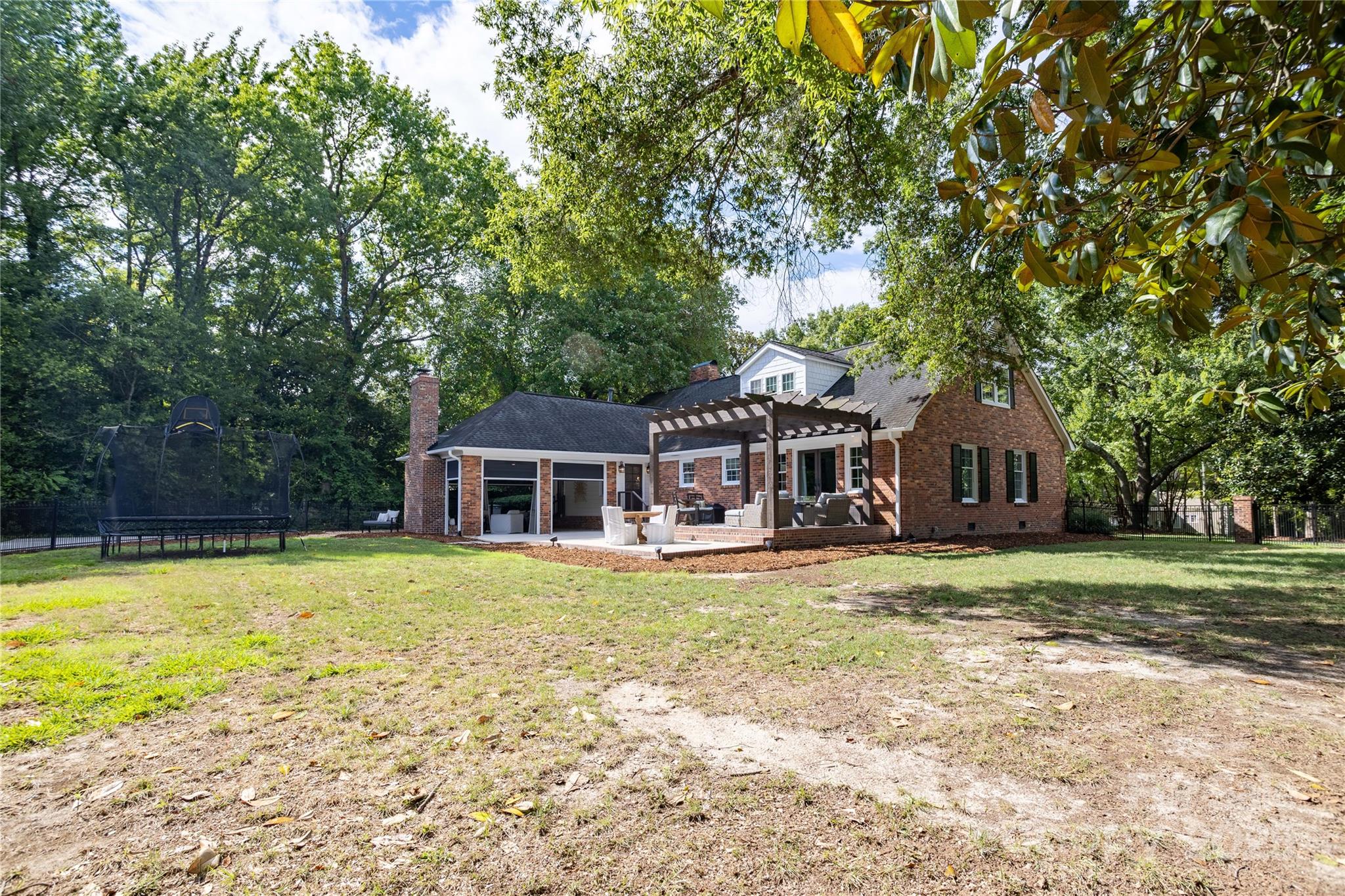 4401 Town And Country Drive