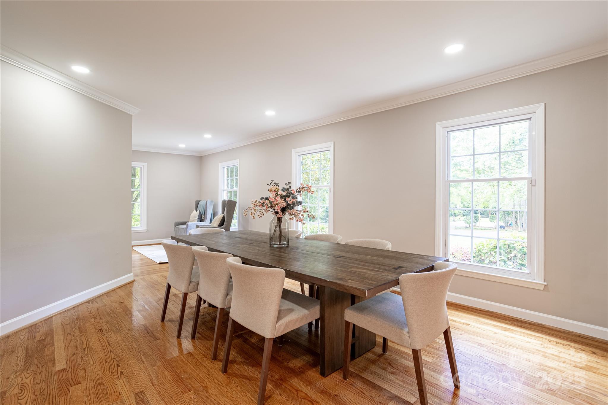 4401 Town And Country Drive
