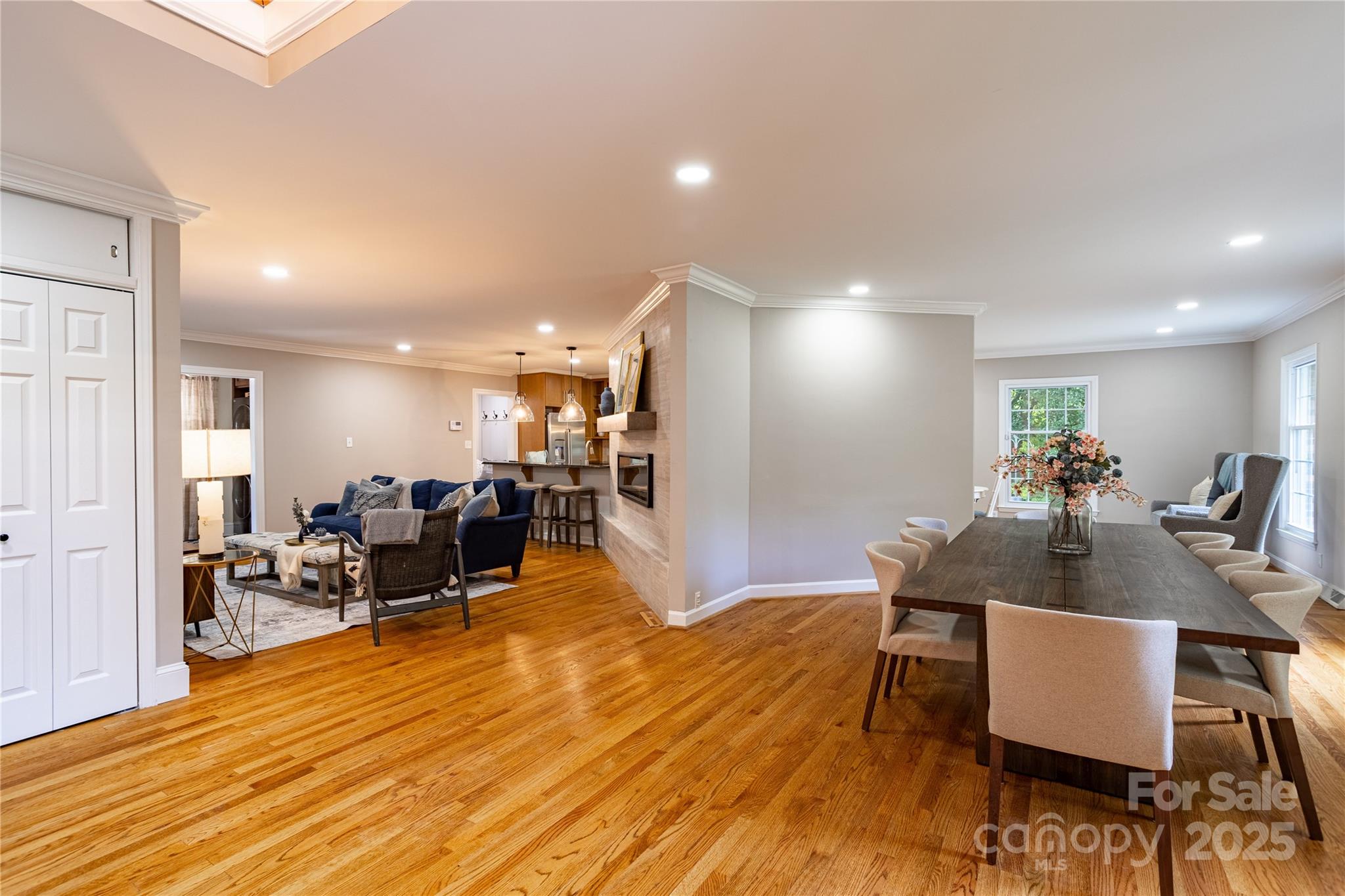 4401 Town And Country Drive