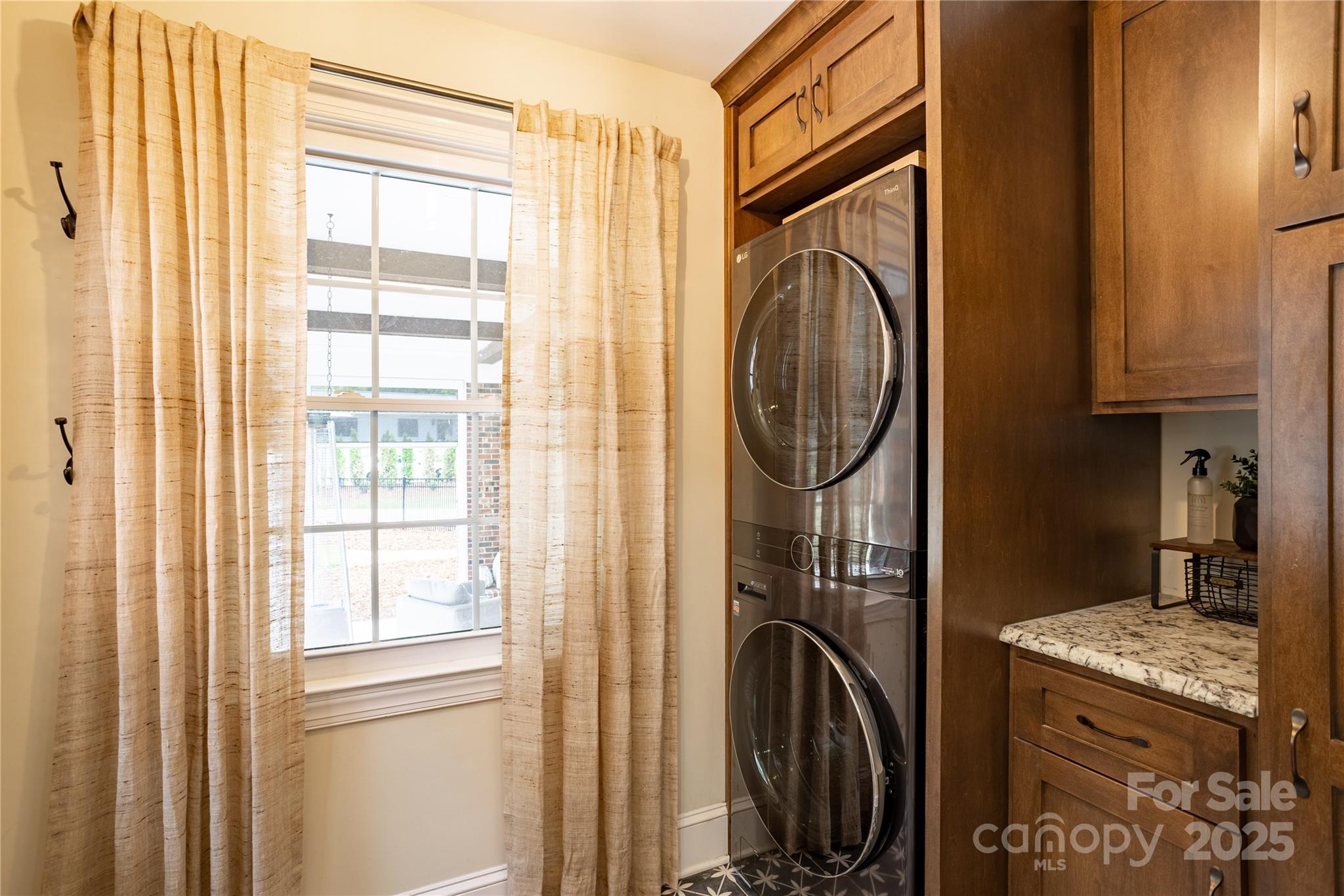 4401 Town And Country Drive