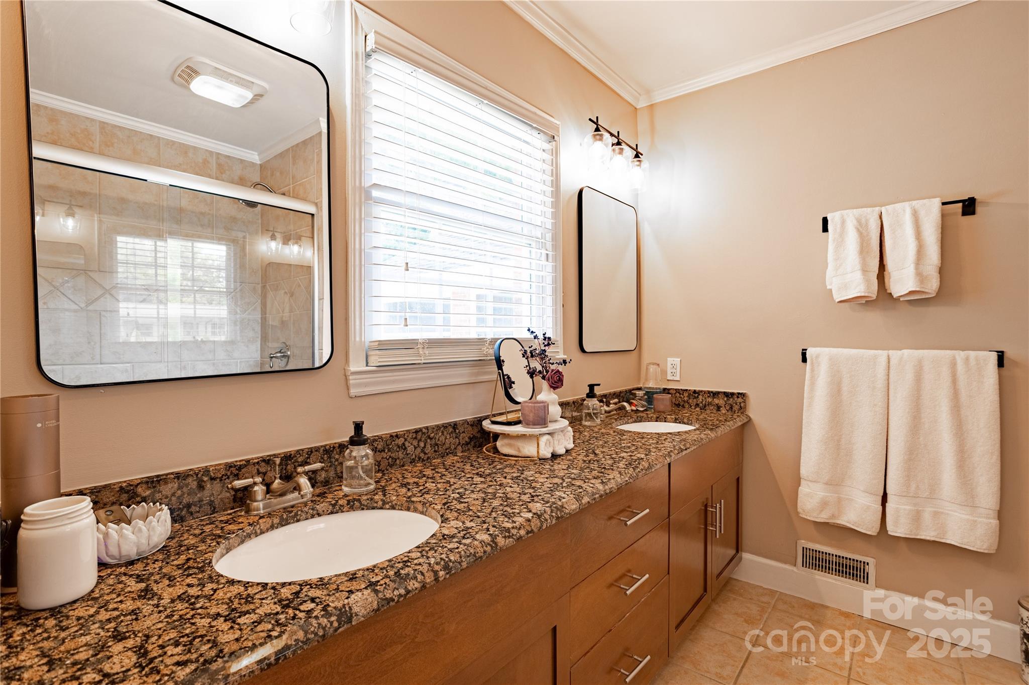 4401 Town And Country Drive