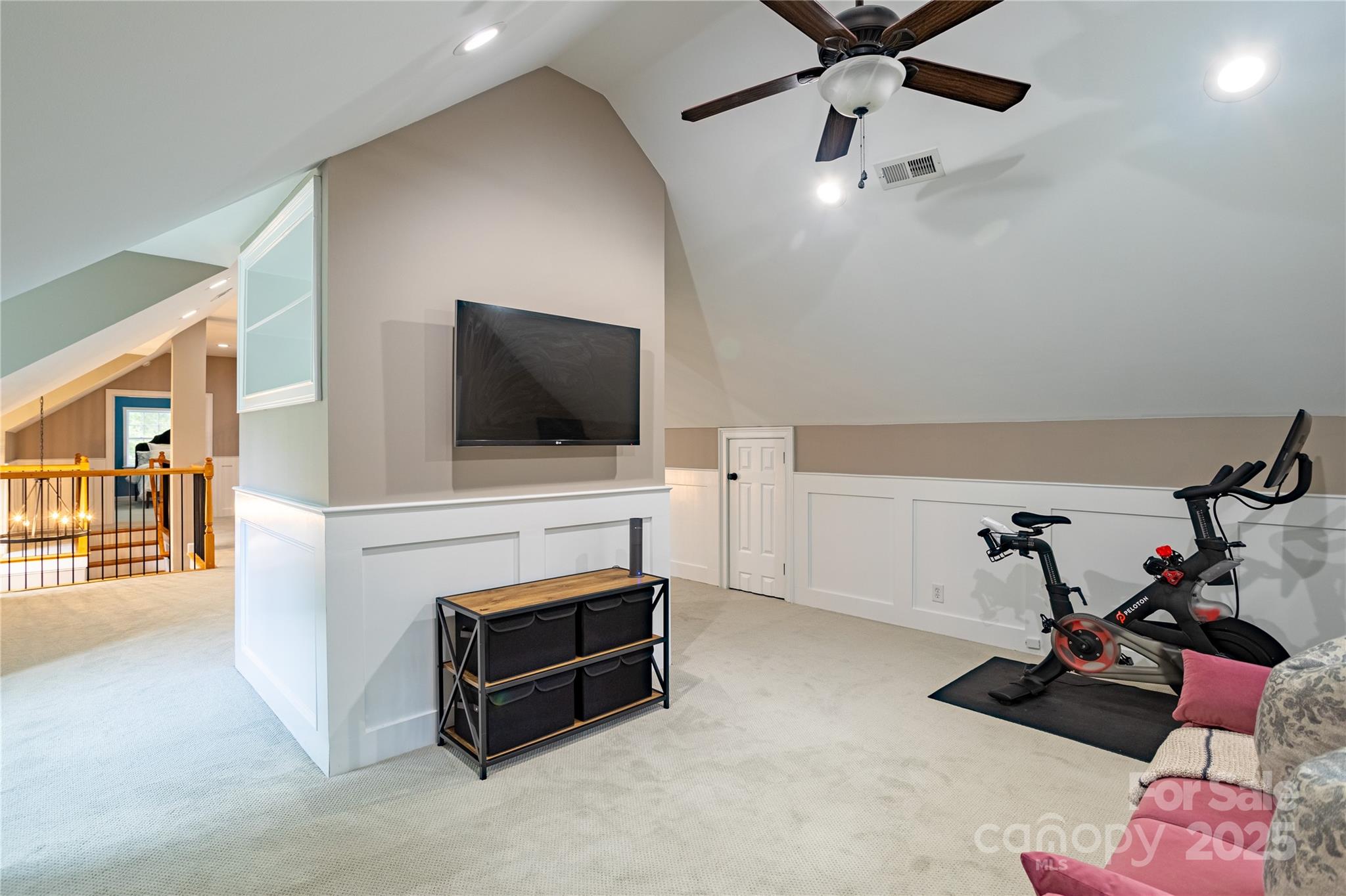 4401 Town And Country Drive