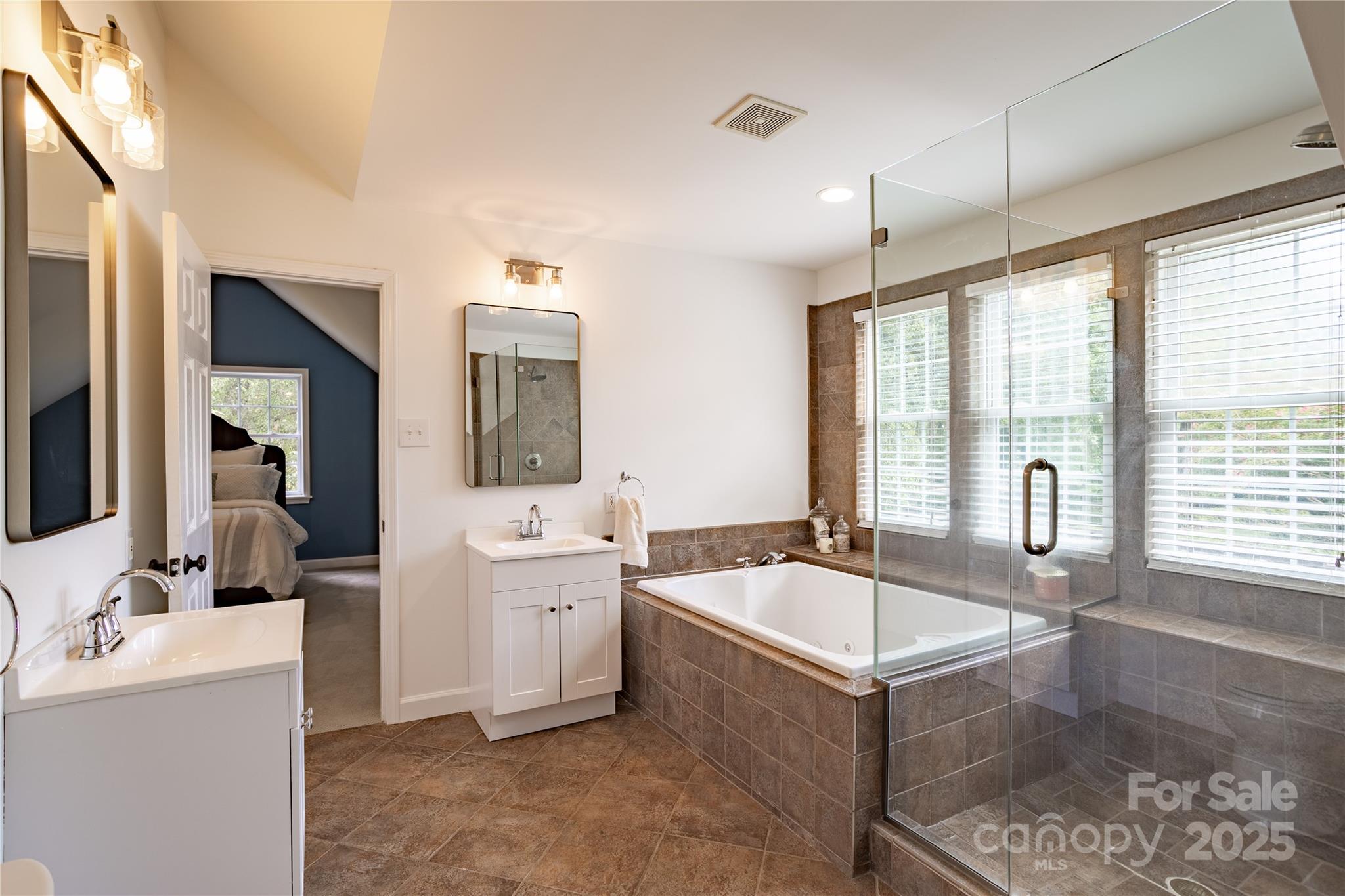 4401 Town And Country Drive