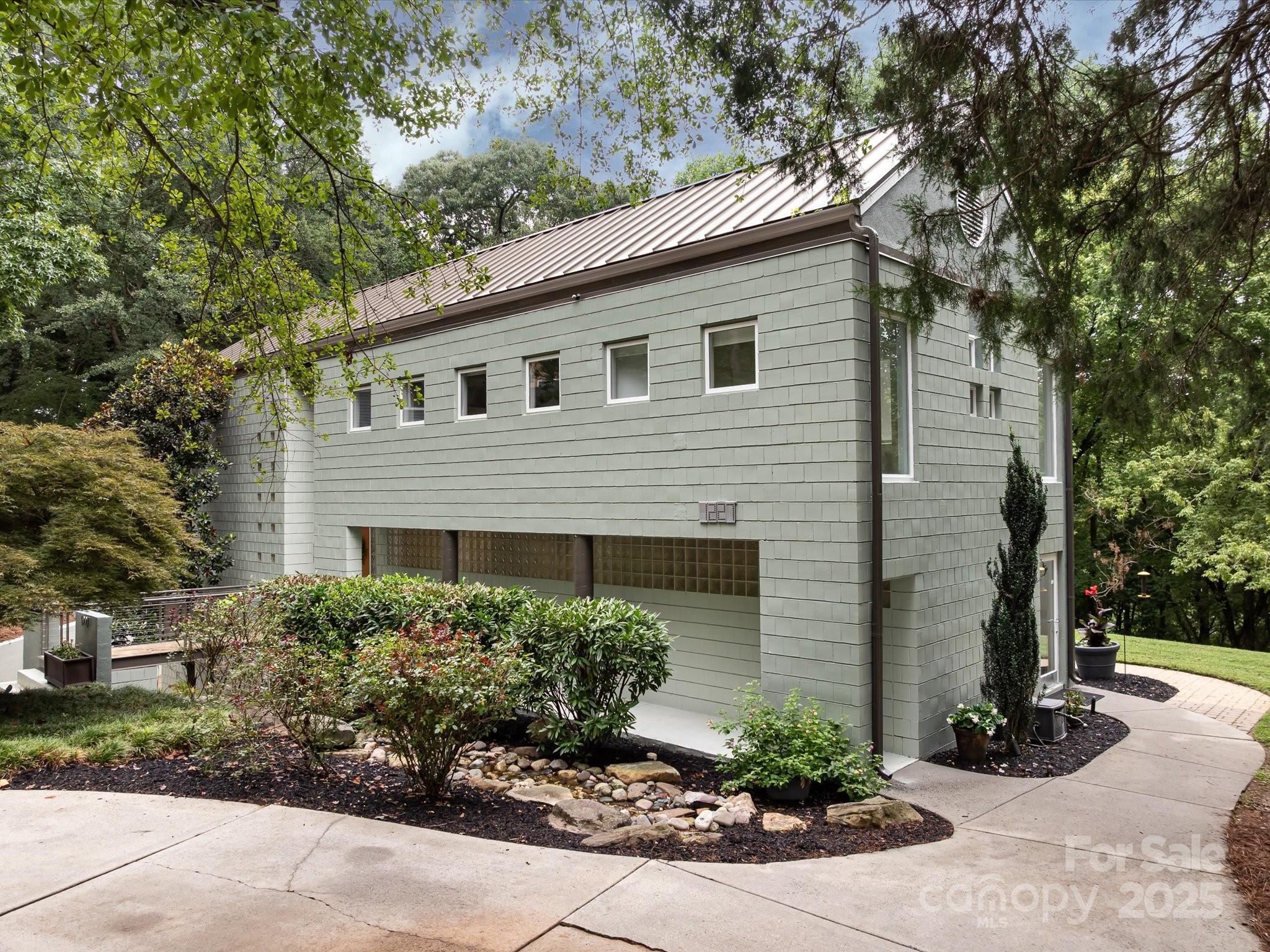 1227 Jules Court