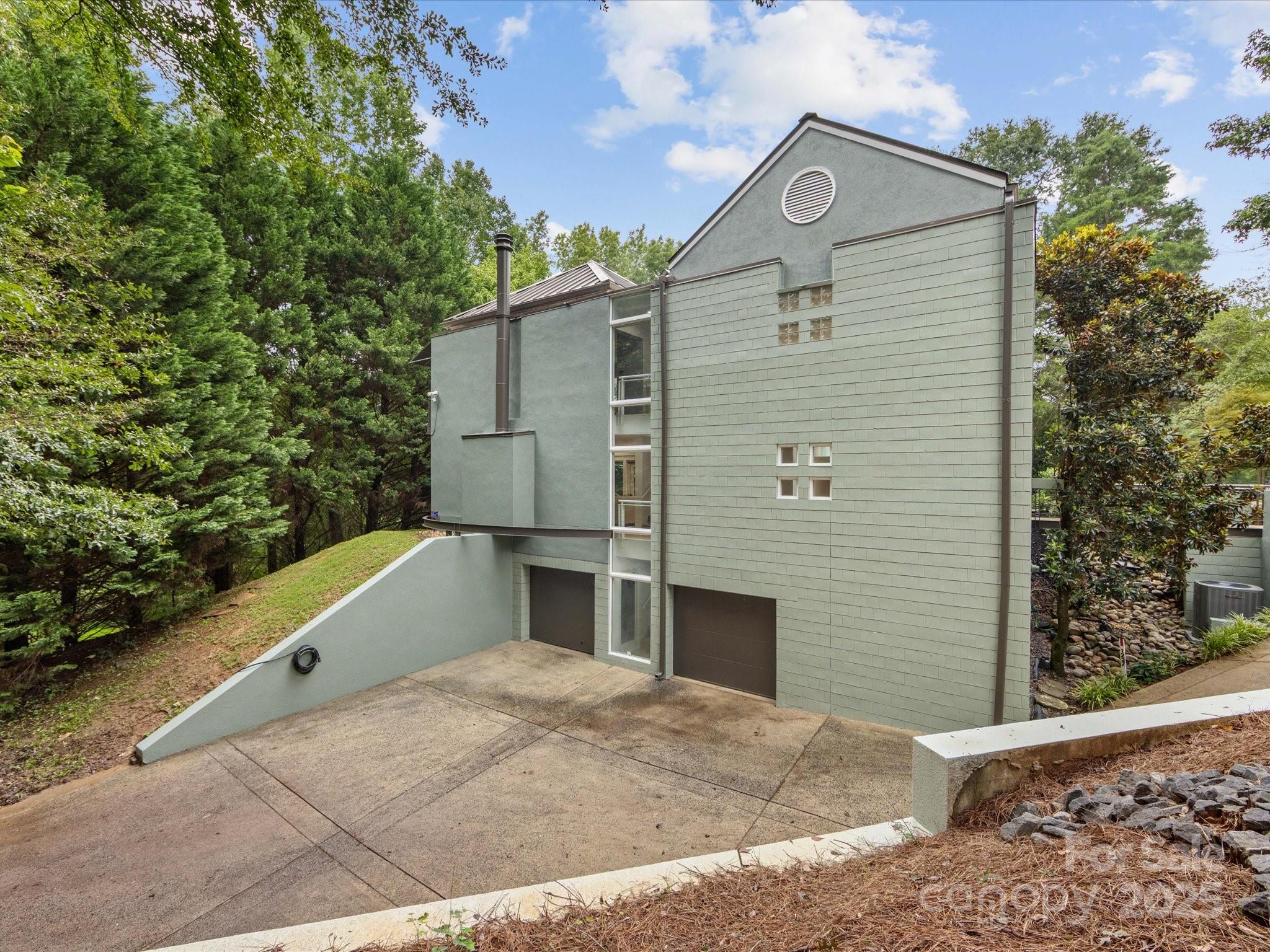 1227 Jules Court