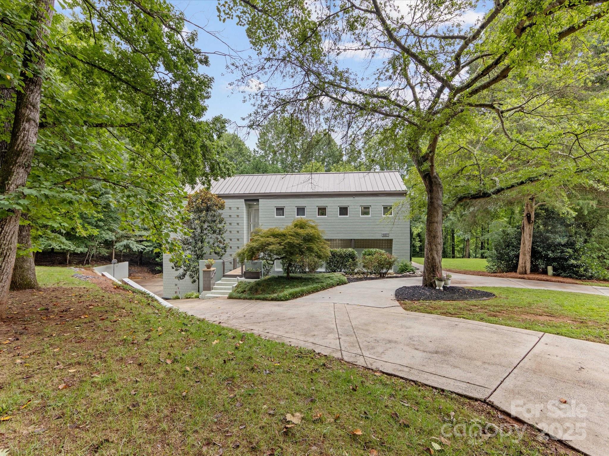 1227 Jules Court