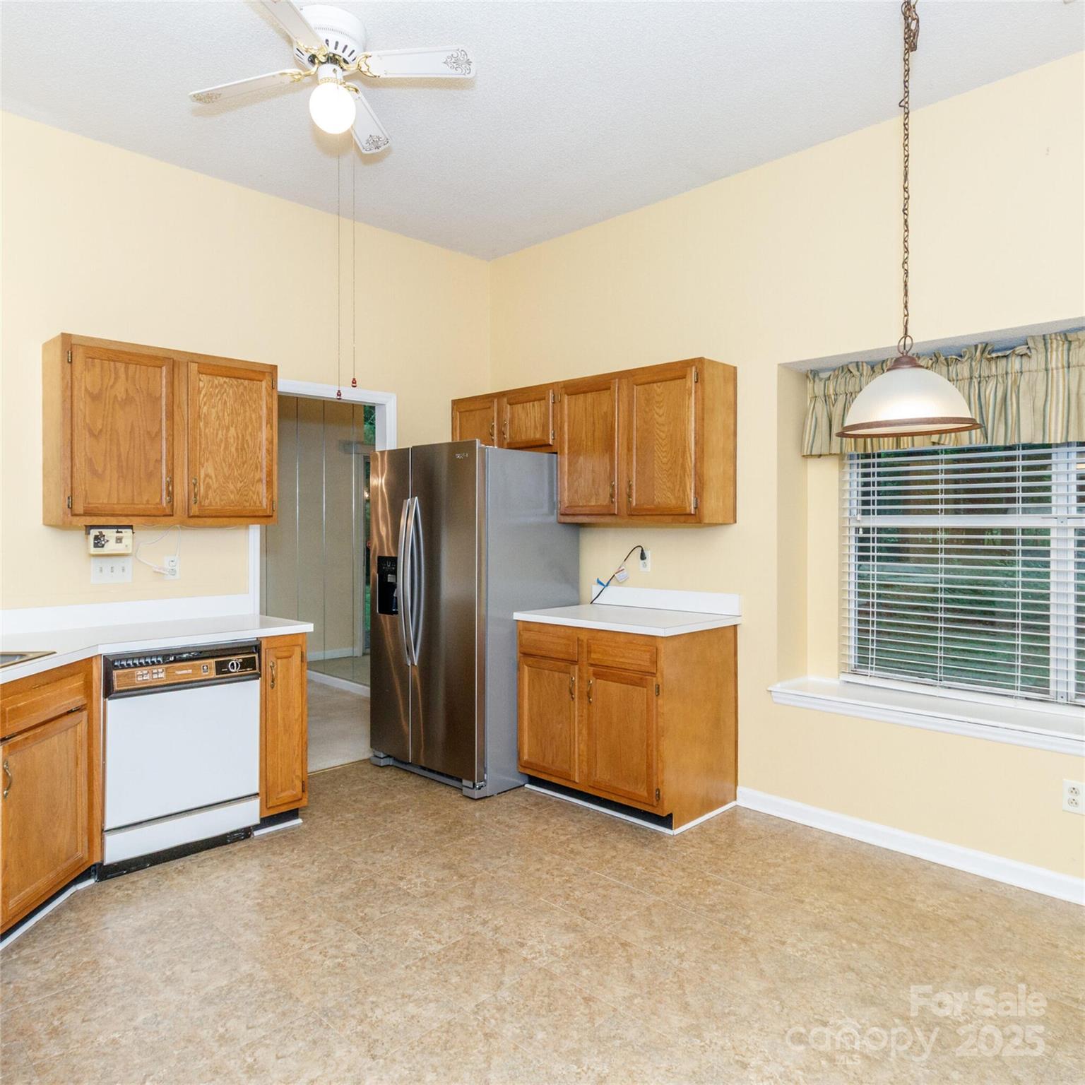 7102 Chattanooga Lane