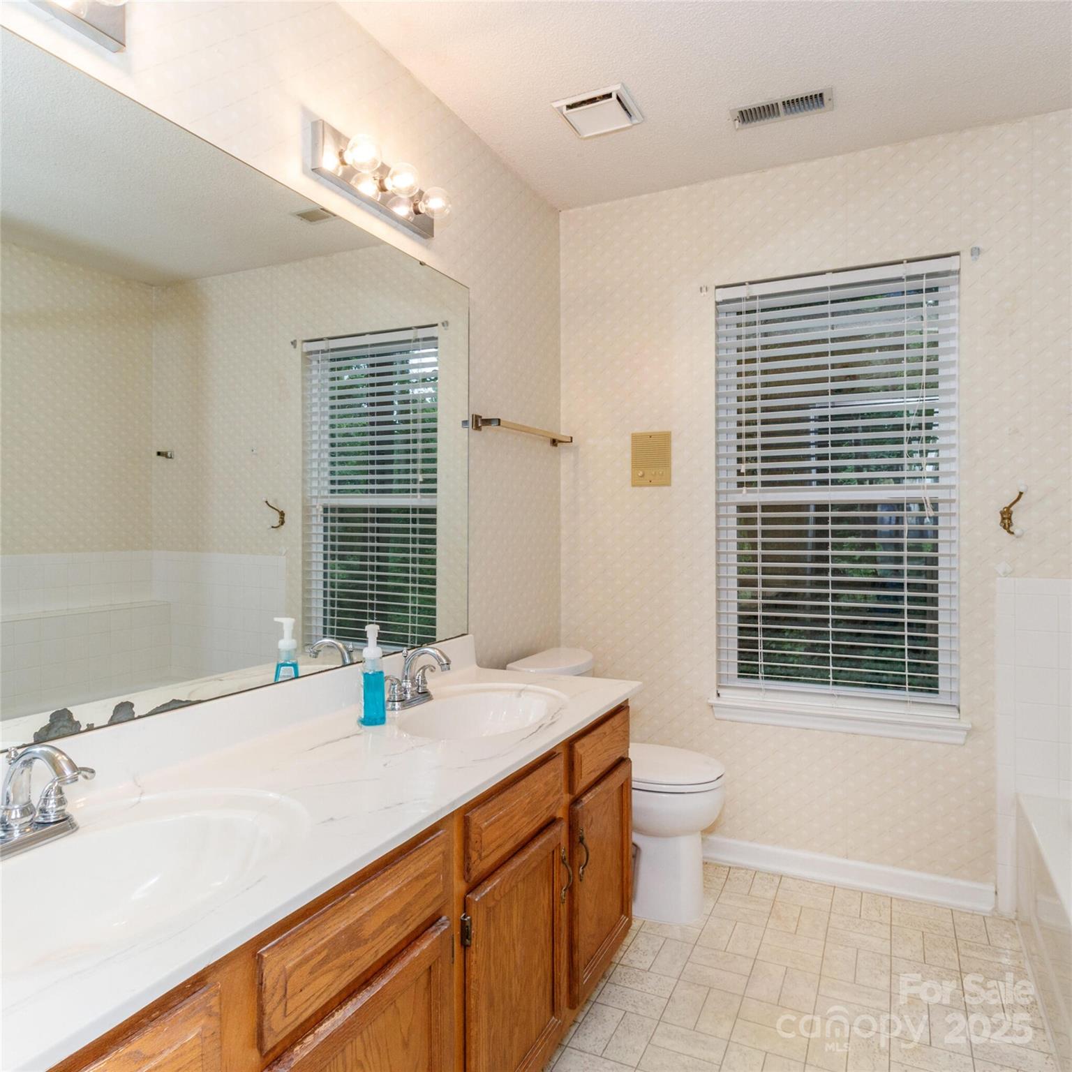 7102 Chattanooga Lane