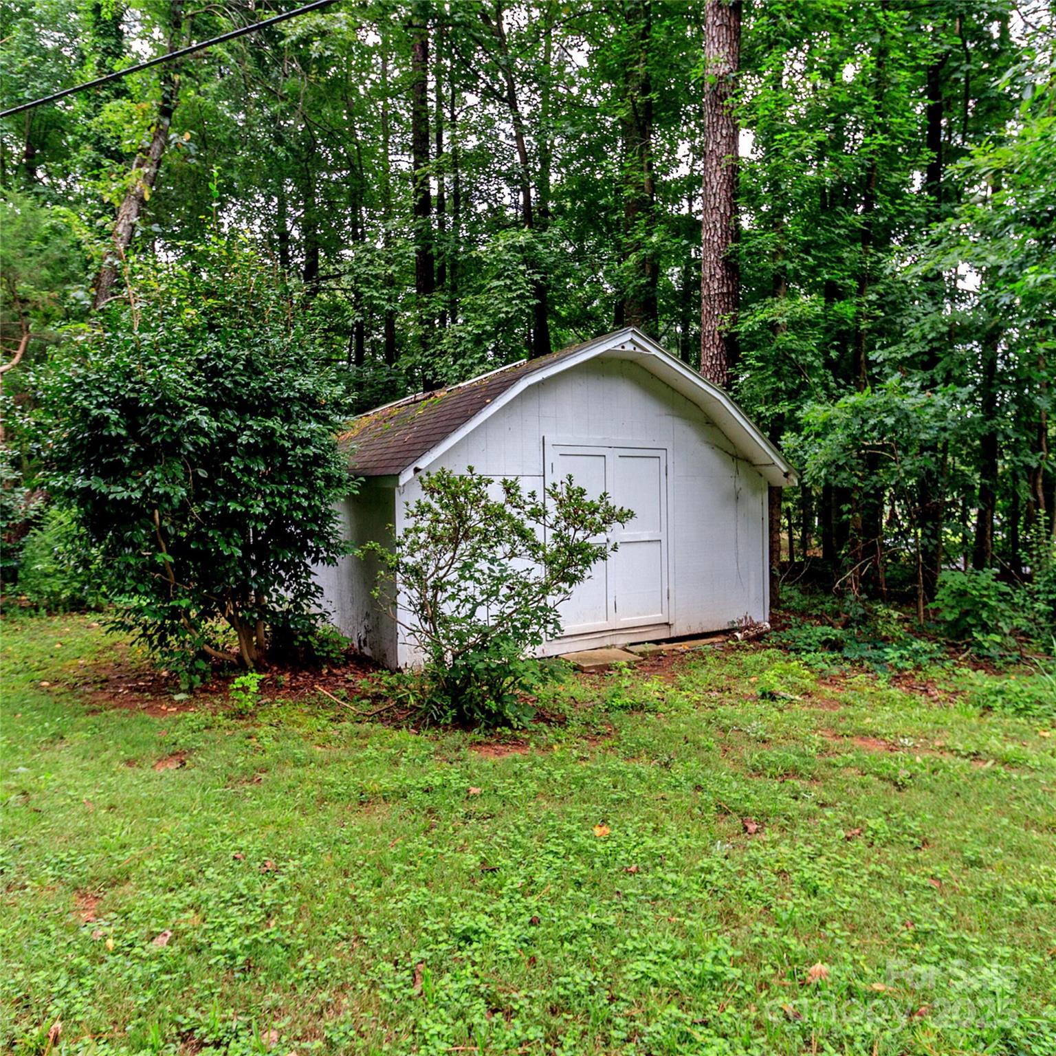 7102 Chattanooga Lane