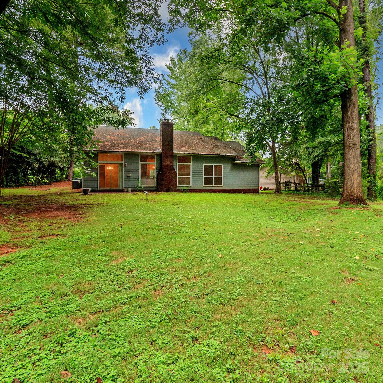 7102 Chattanooga Lane