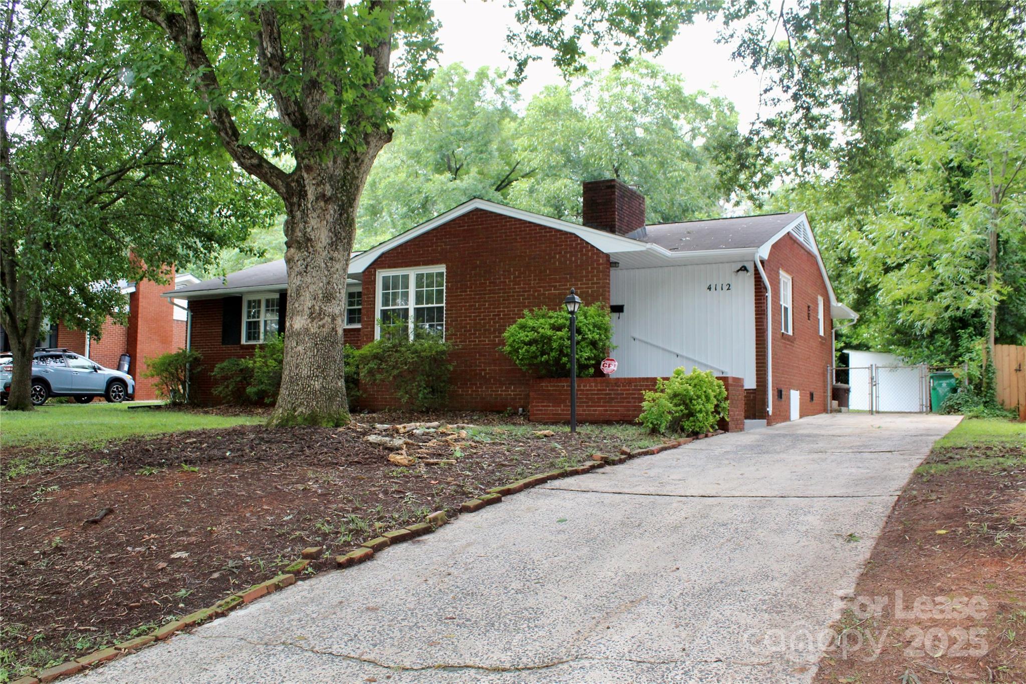 4112 Castlewood Road