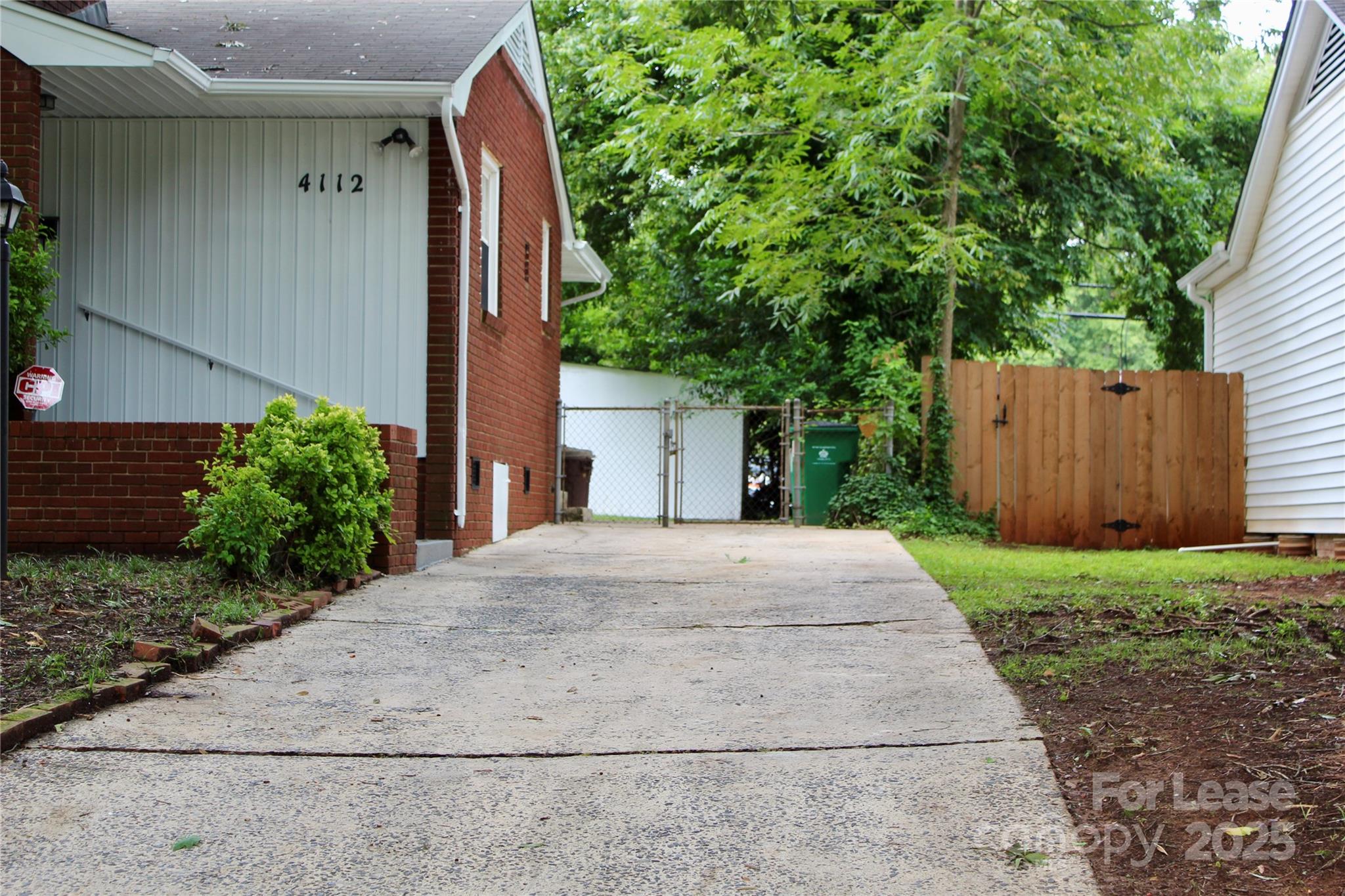4112 Castlewood Road