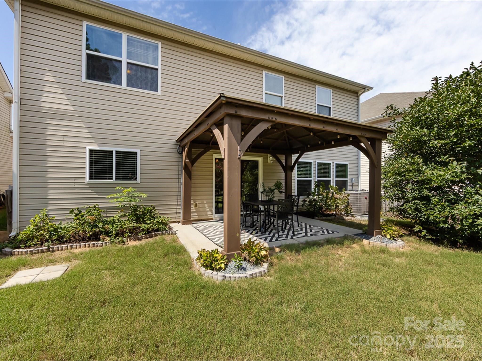 9033 Seamill Road