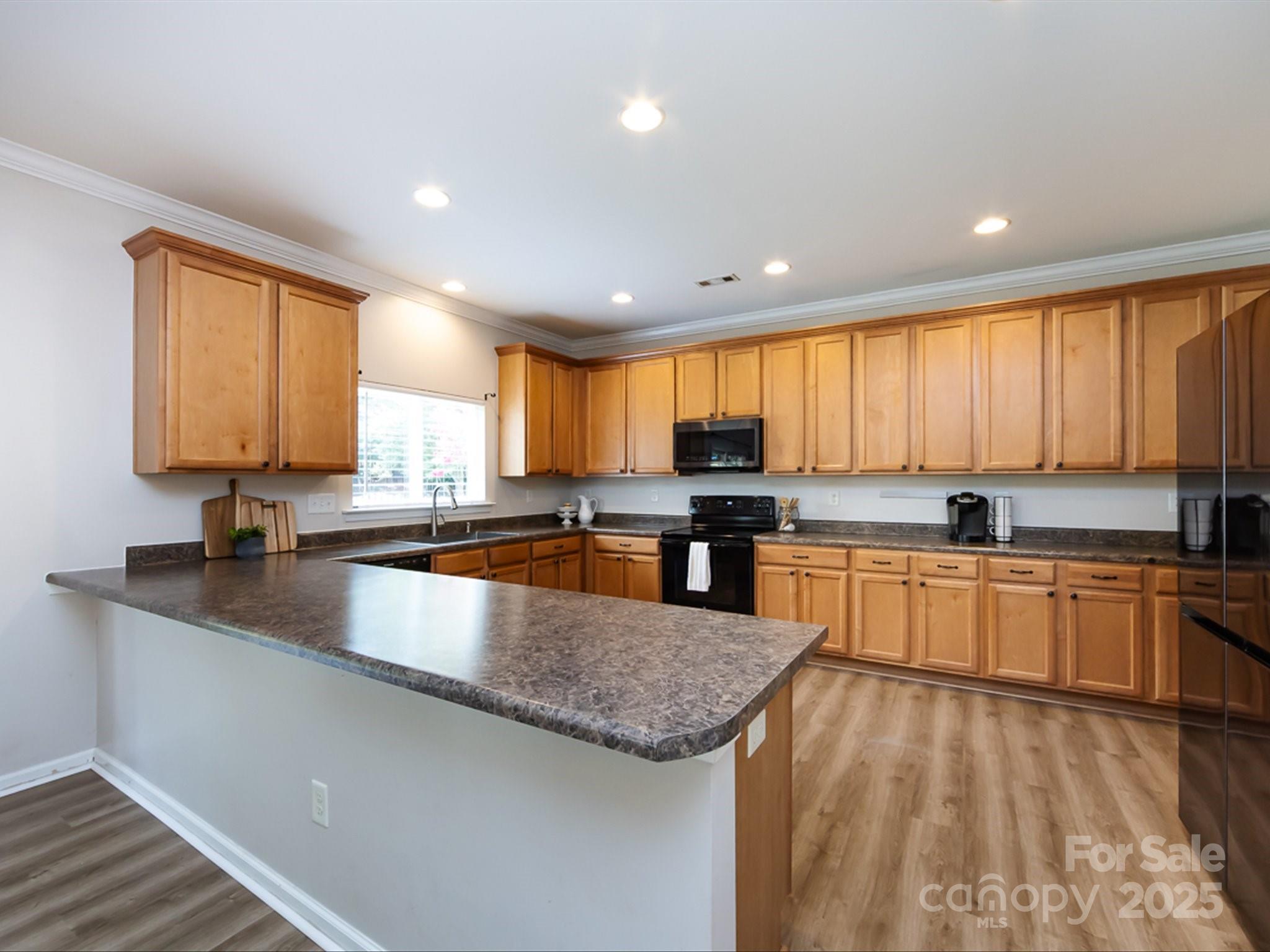 9033 Seamill Road