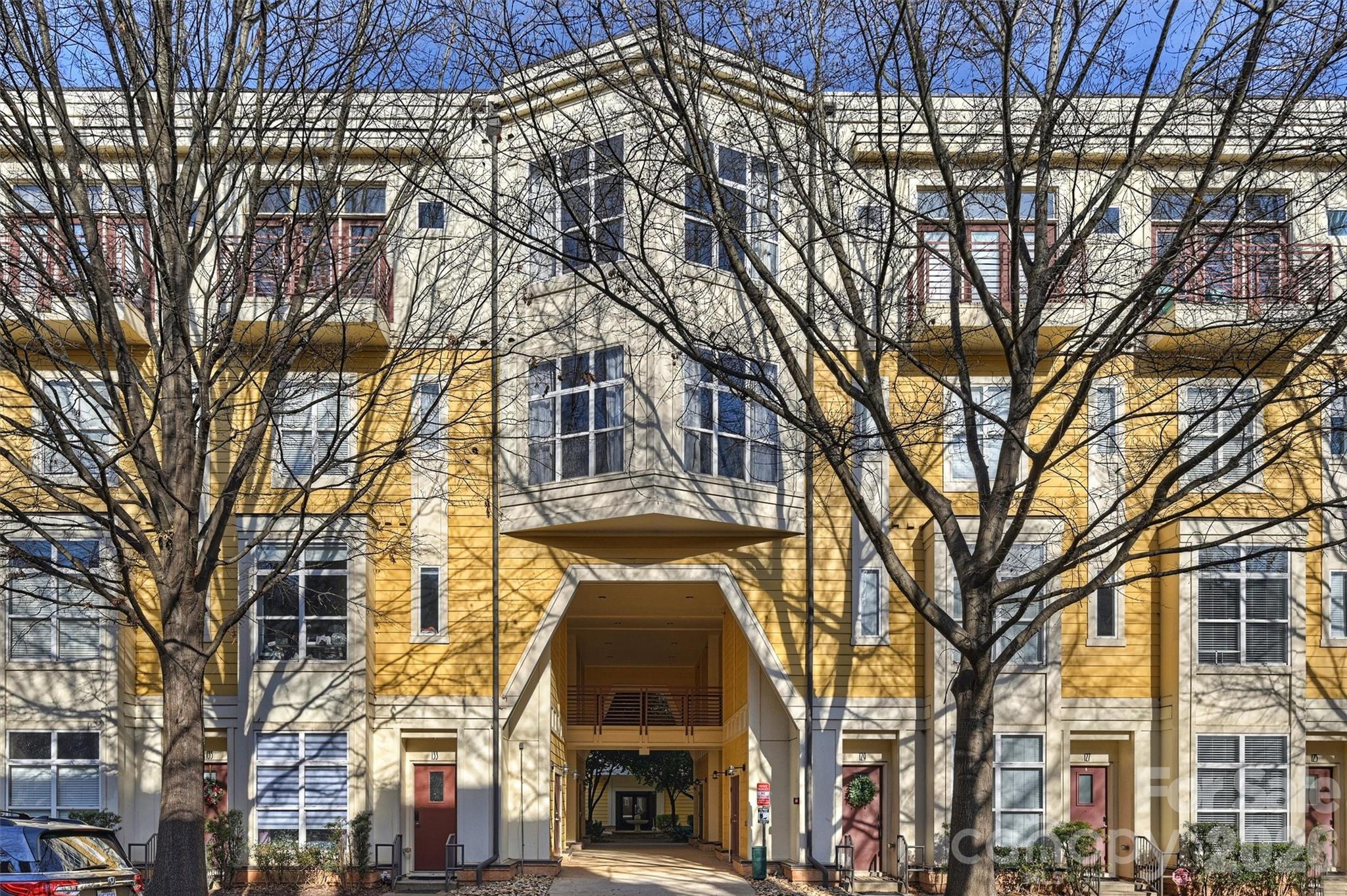 2125 Southend Drive Unit: 132