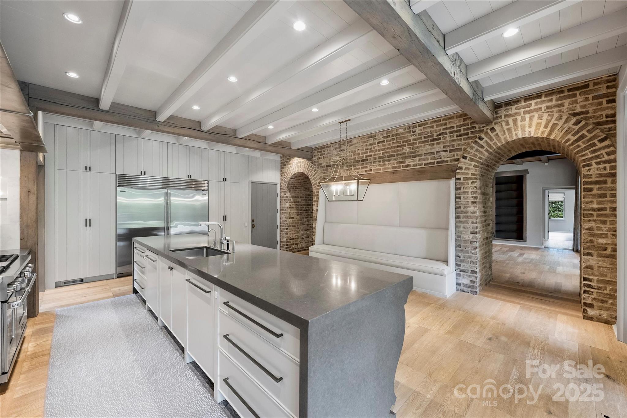 3912 Beresford Road