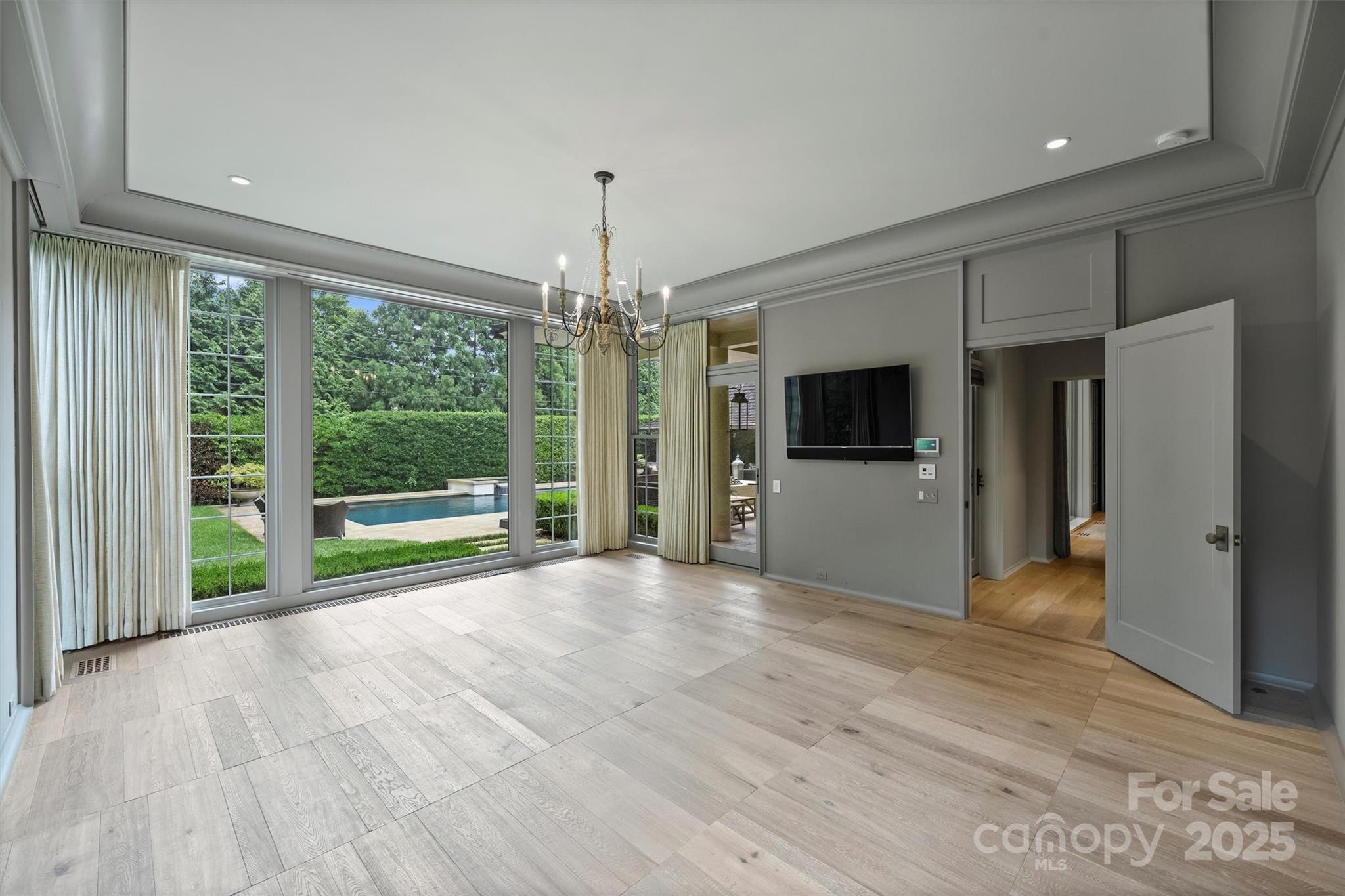 3912 Beresford Road