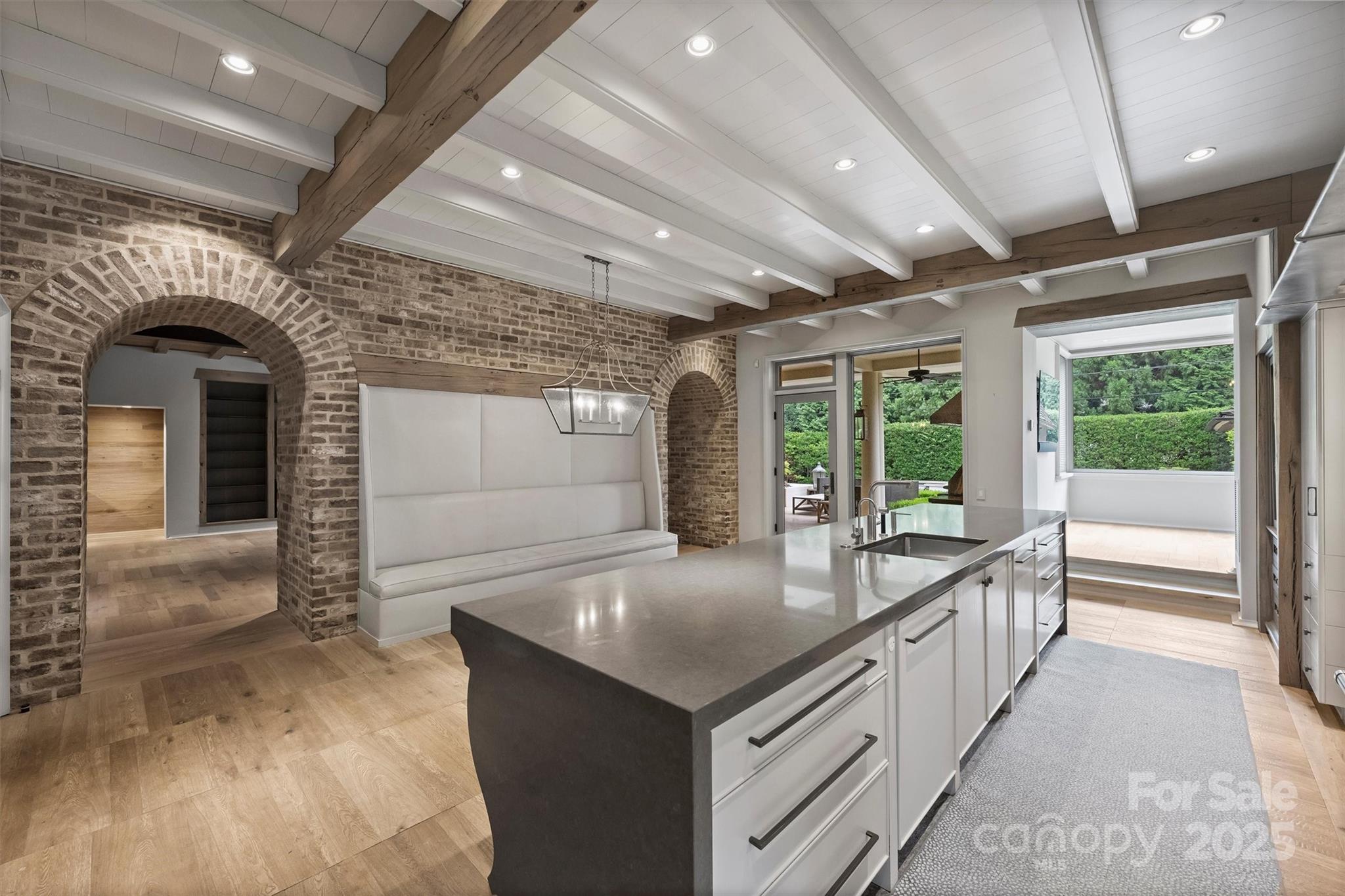 3912 Beresford Road