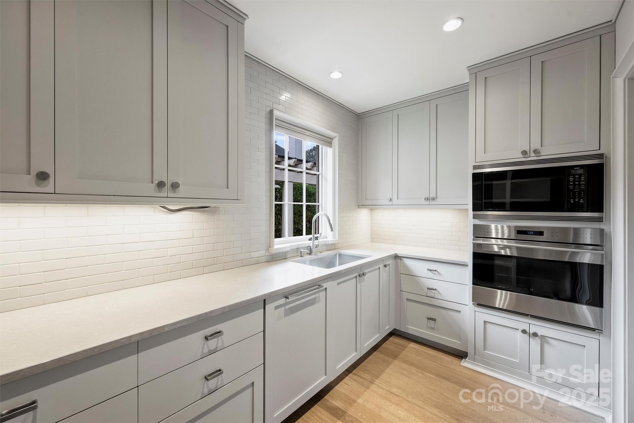 3912 Beresford Road