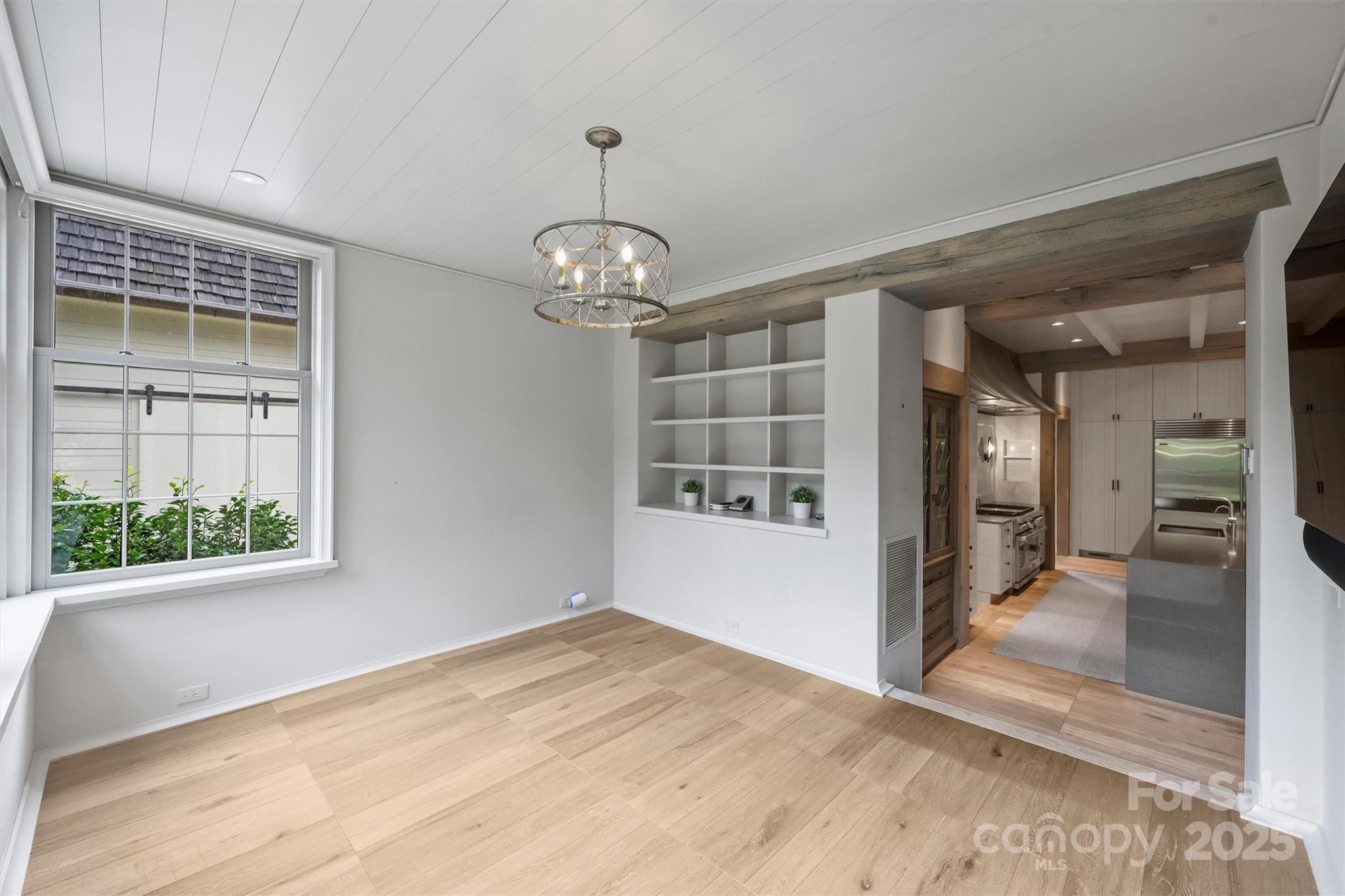 3912 Beresford Road