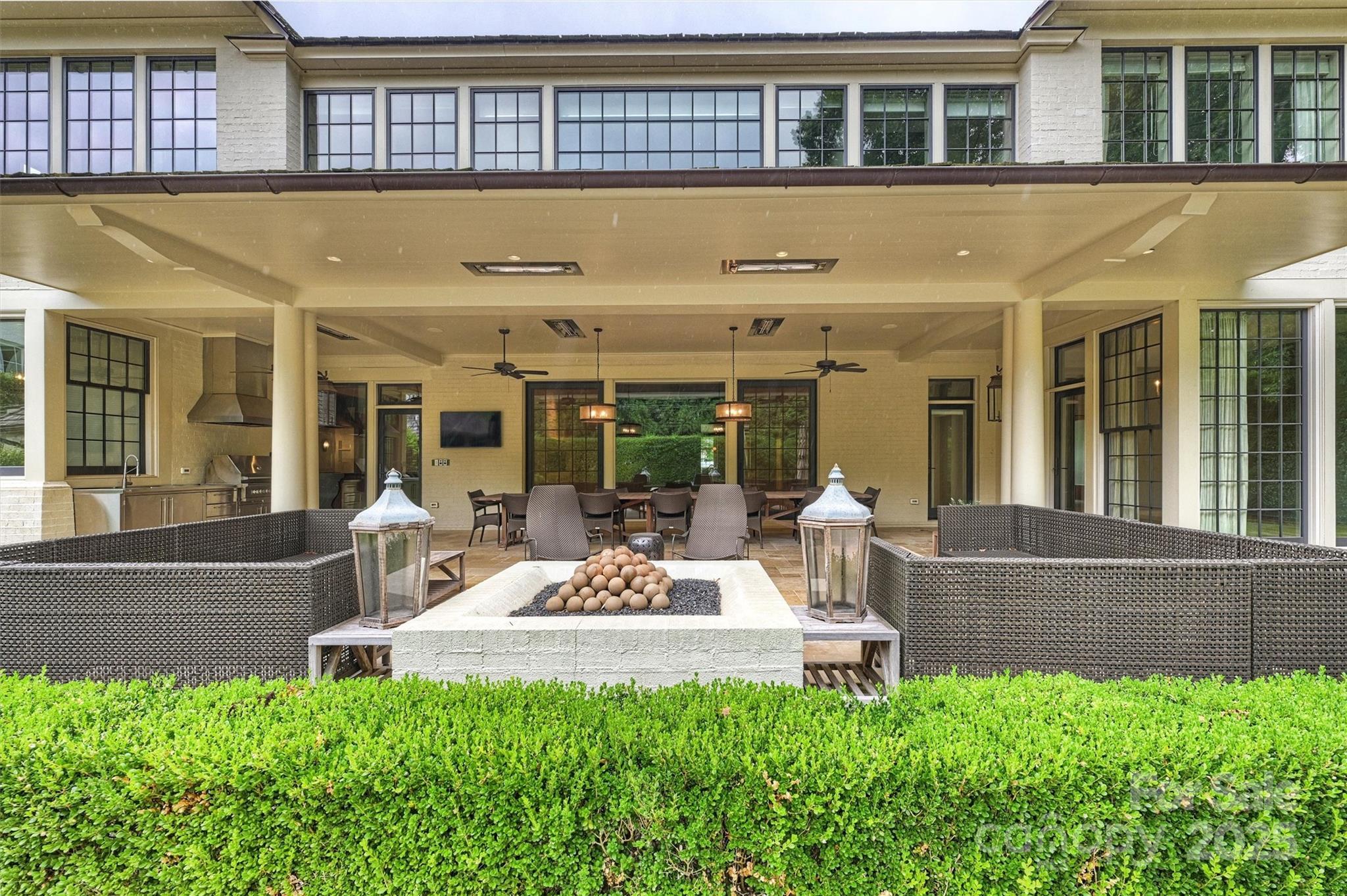 3912 Beresford Road