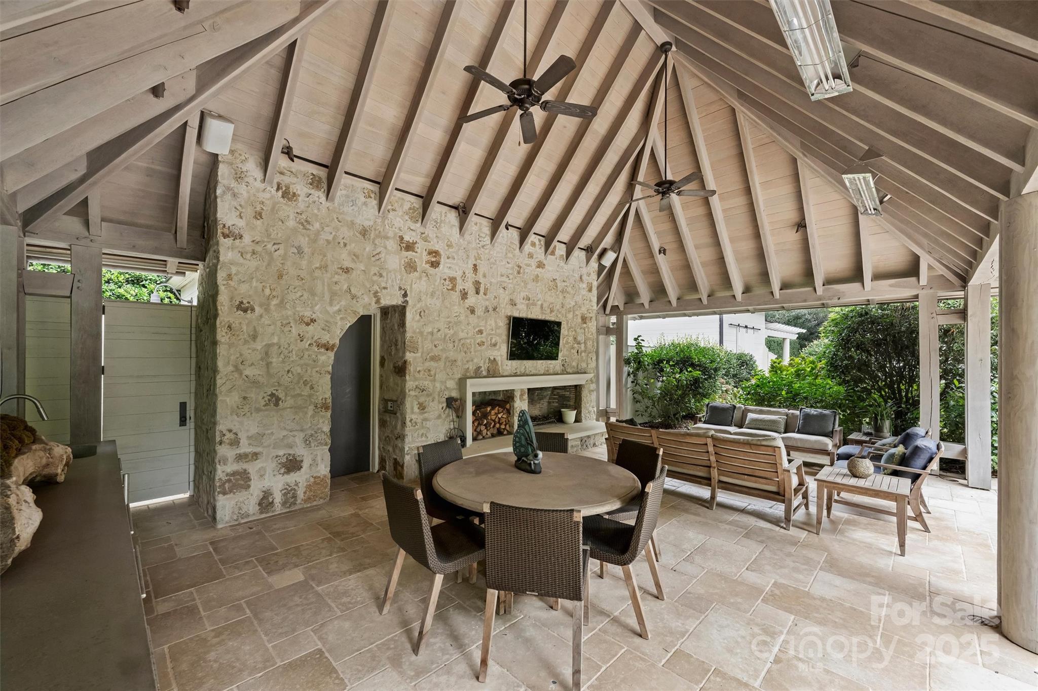 3912 Beresford Road