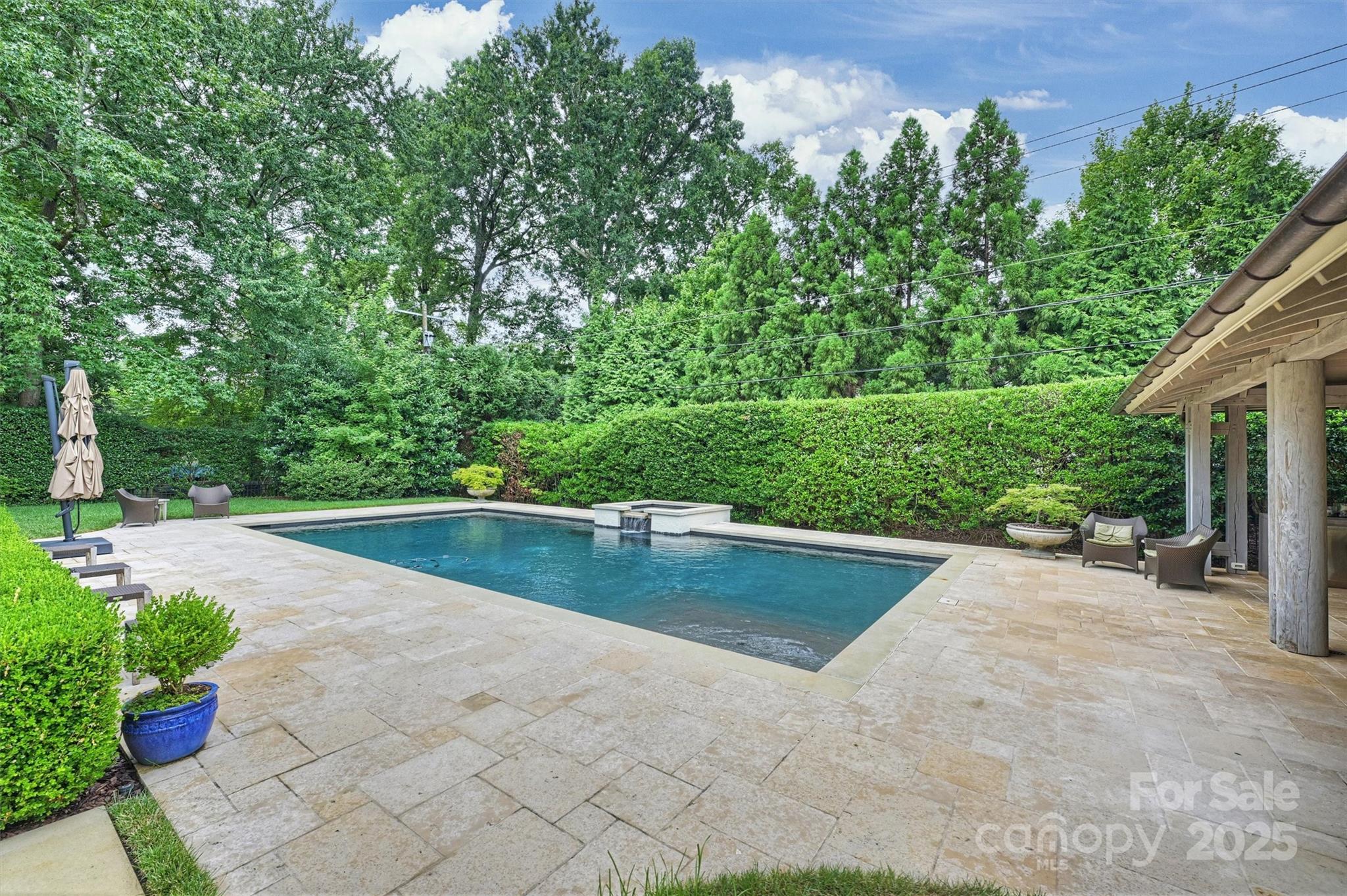3912 Beresford Road