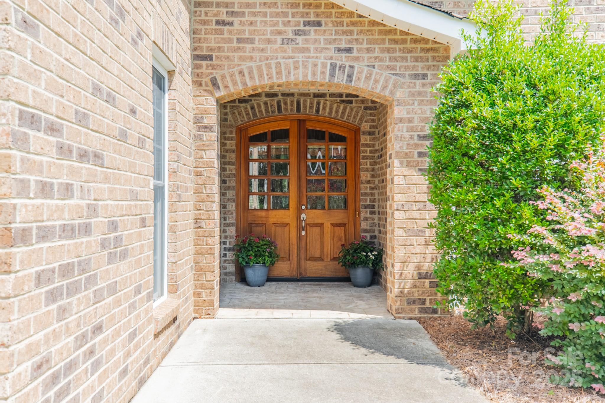 682 Cherry Hills Place