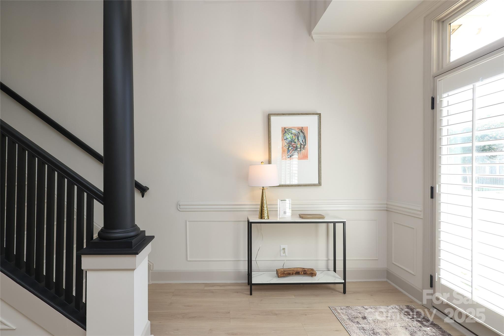 321 Sloane Square Way
