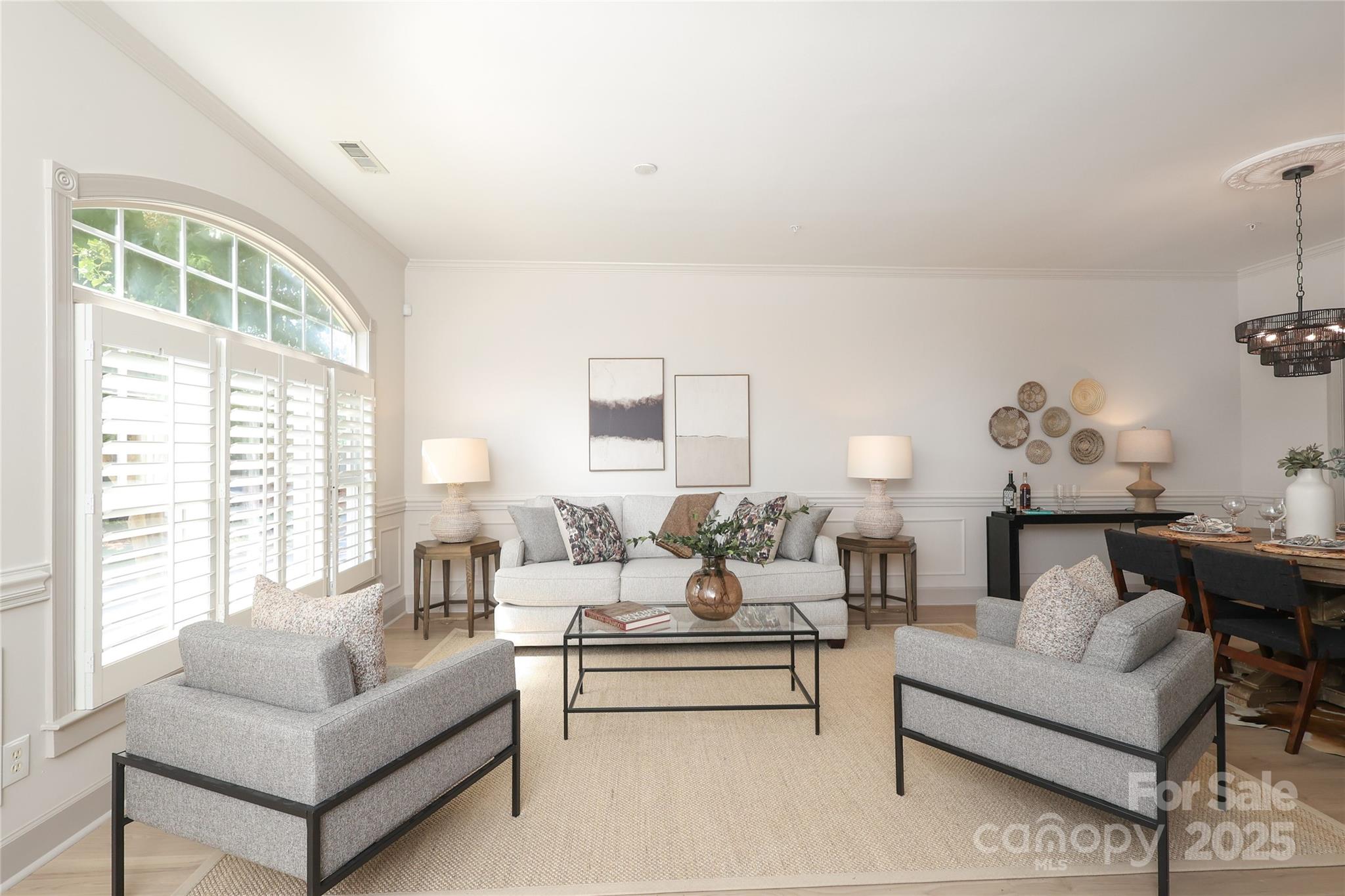 321 Sloane Square Way