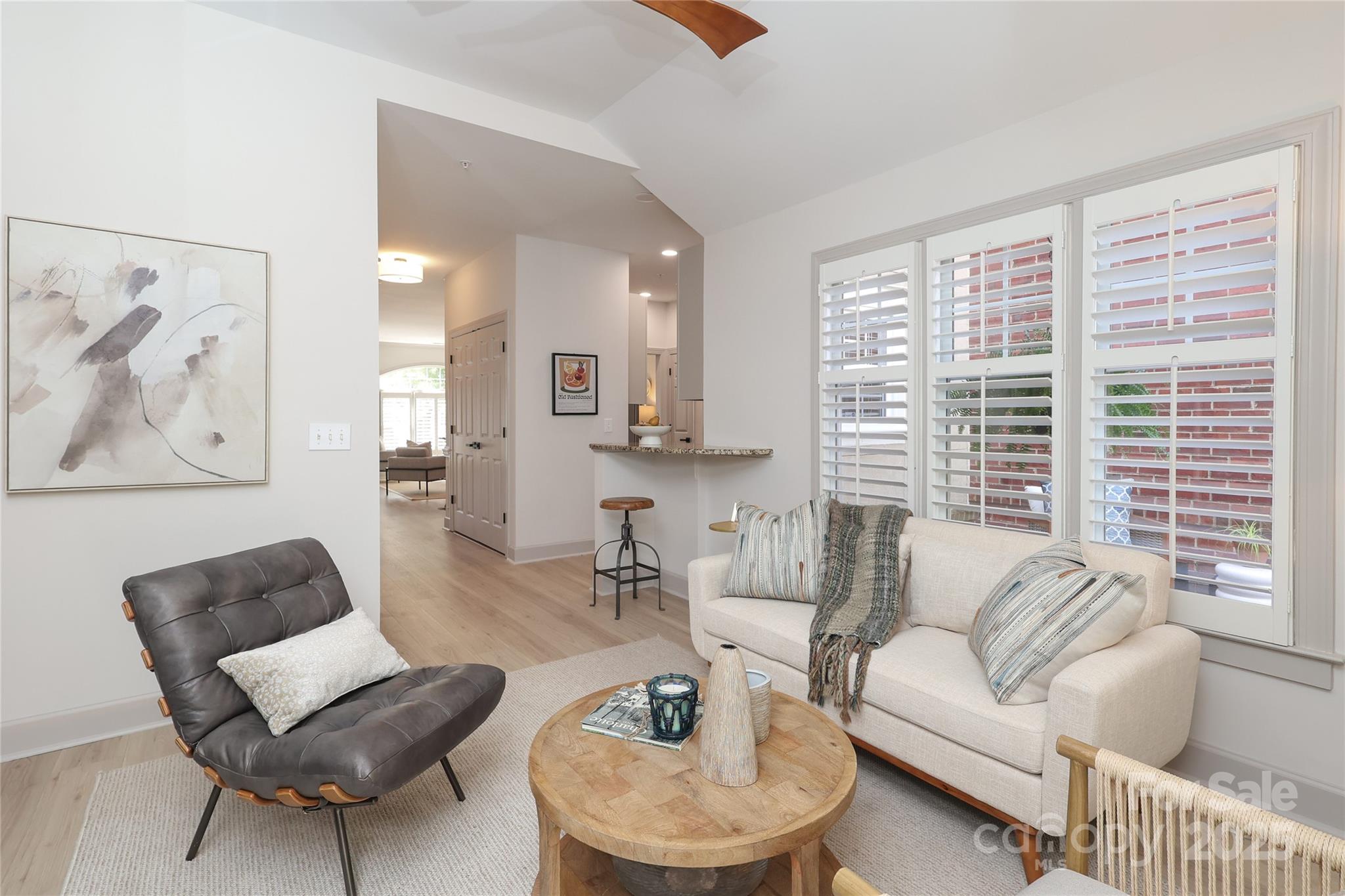 321 Sloane Square Way
