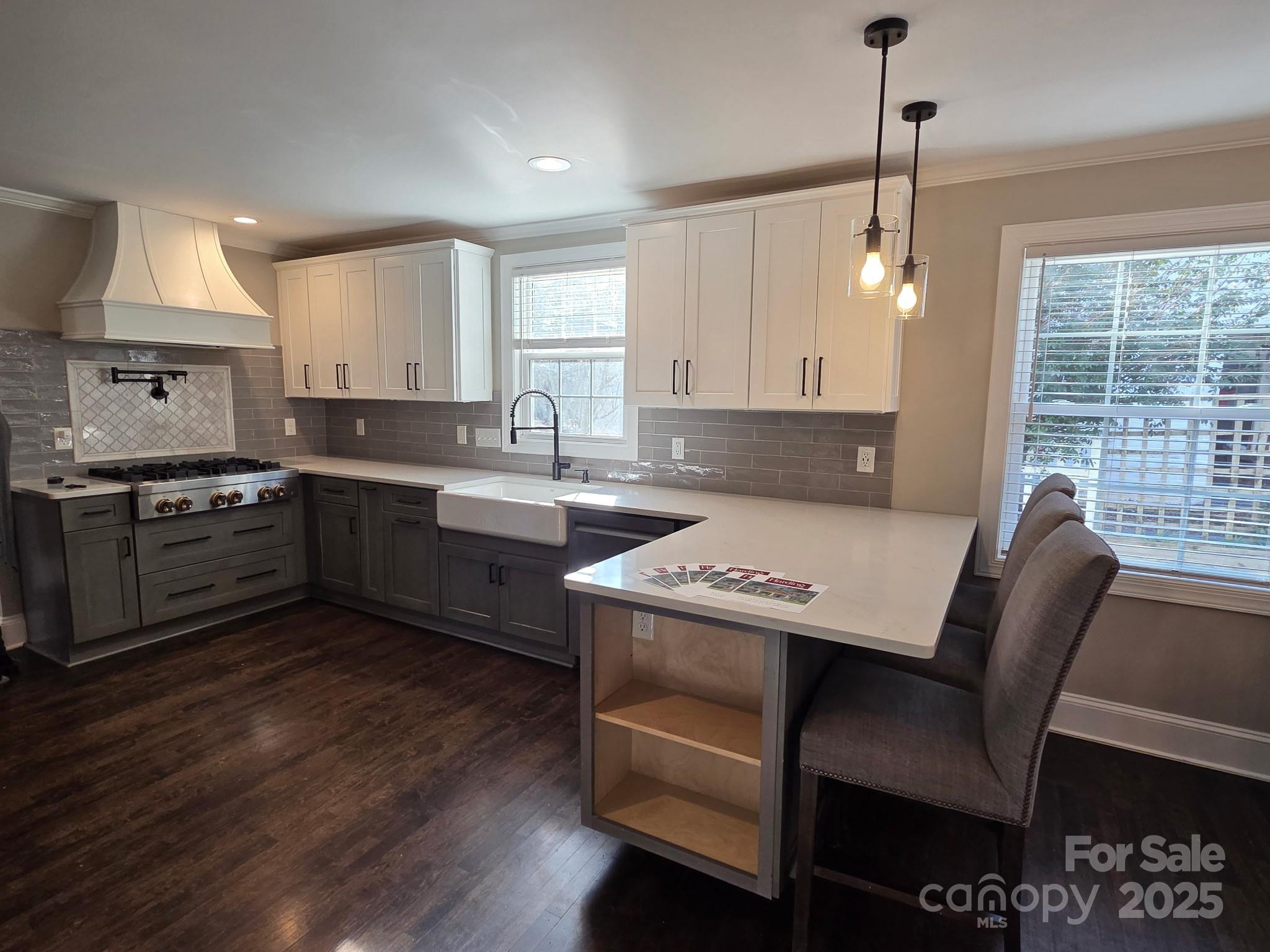 823 Sedgefield Road