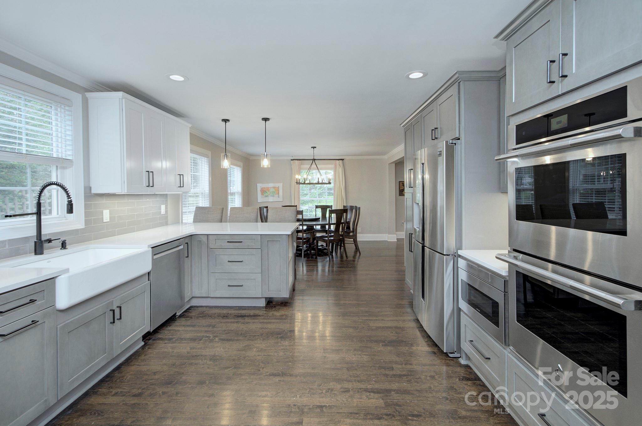 823 Sedgefield Road