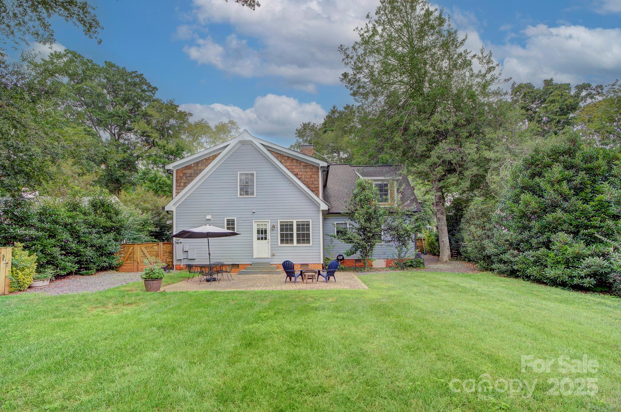 823 Sedgefield Road