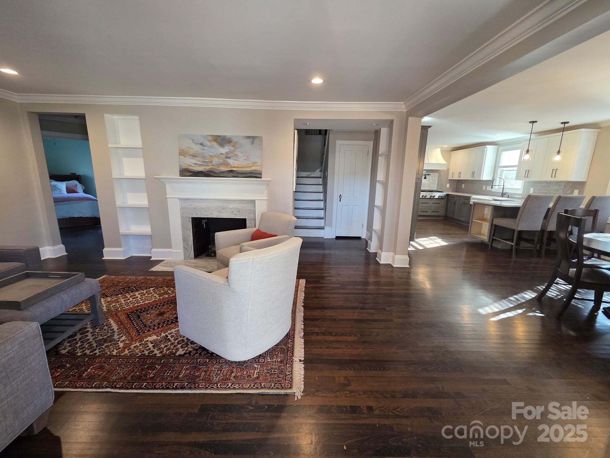 823 Sedgefield Road